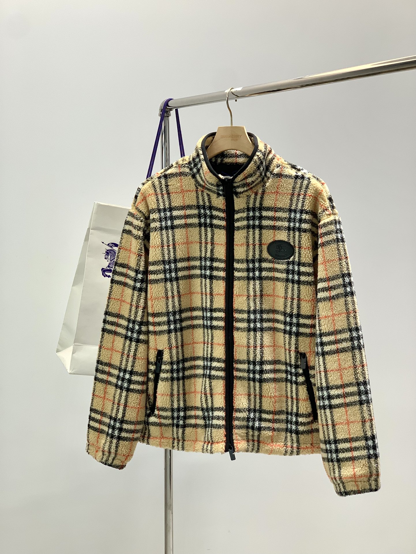 Burberry Basic Clothing L-xl