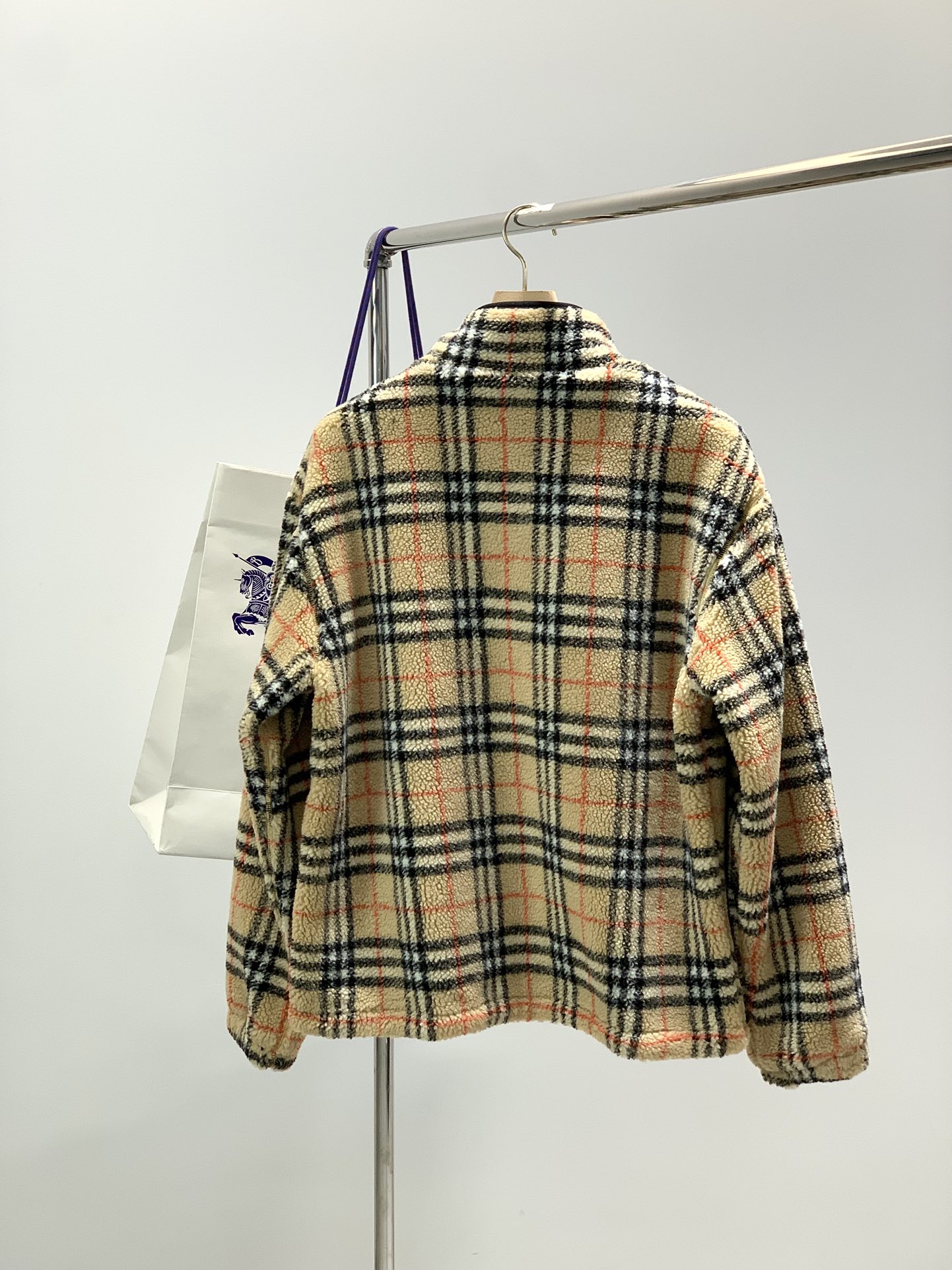 Burberry Basic Clothing L-xl