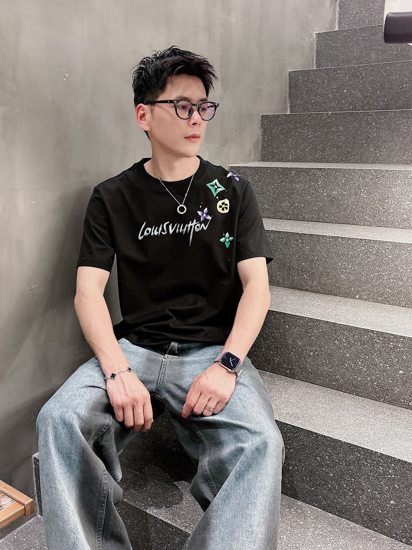 Louis Vuitton Male Basic Clothing Black S-m-l-xl