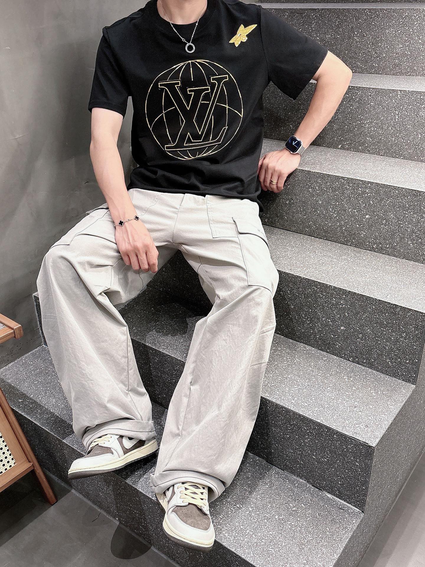 Louis Vuitton Male Basic Clothing Black S-m-l-xl