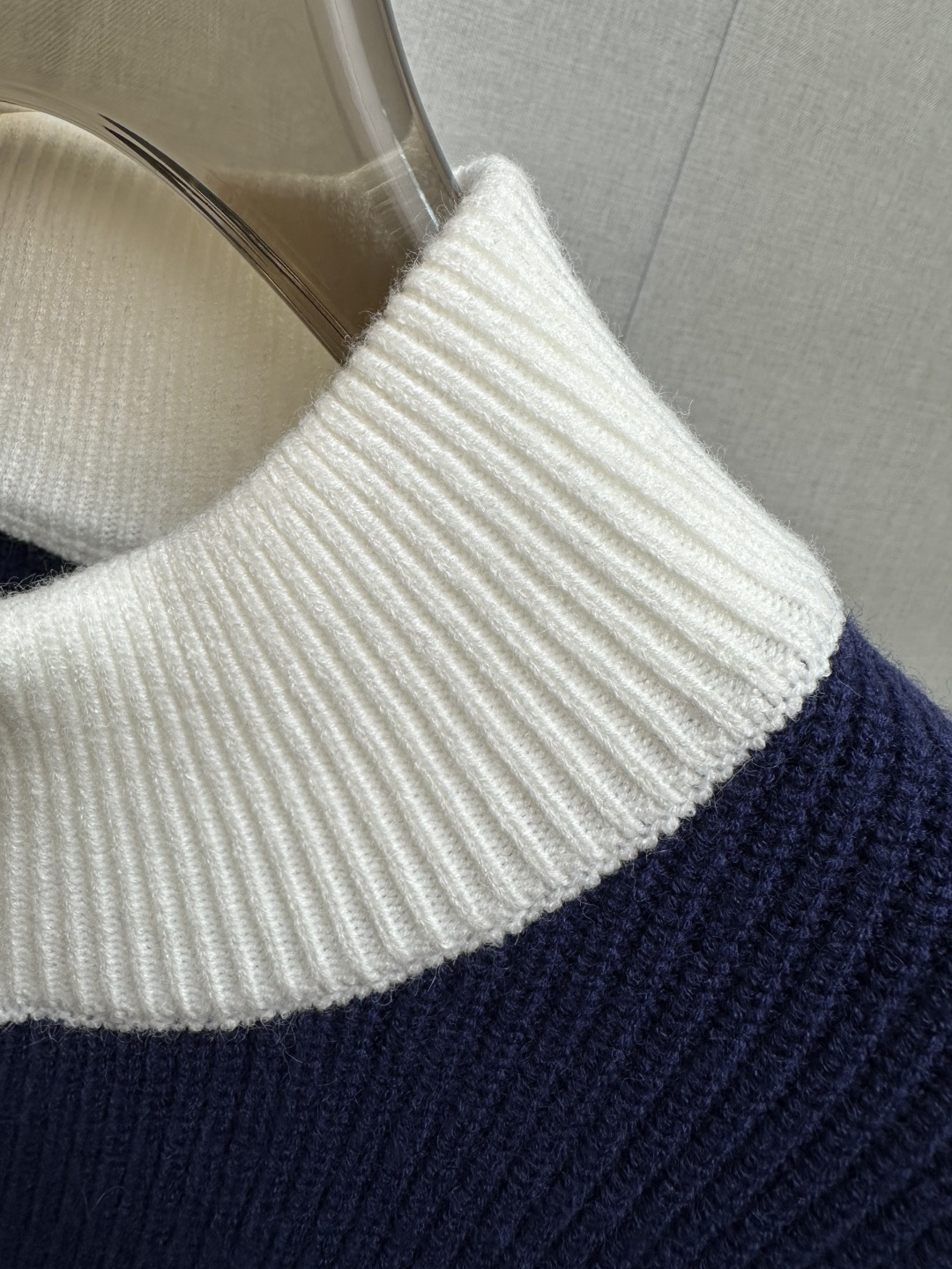 Gucci Basic Clothing Wool M-l-xl