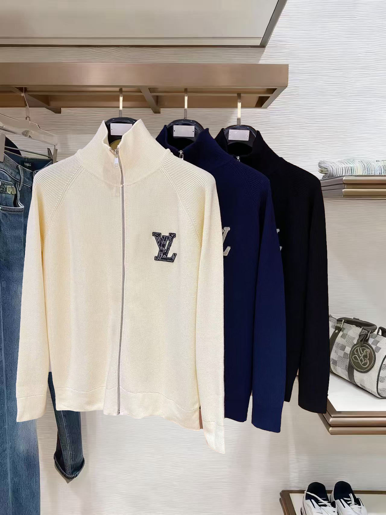 Louis Vuitton Basic Clothing Wool M-l-xl