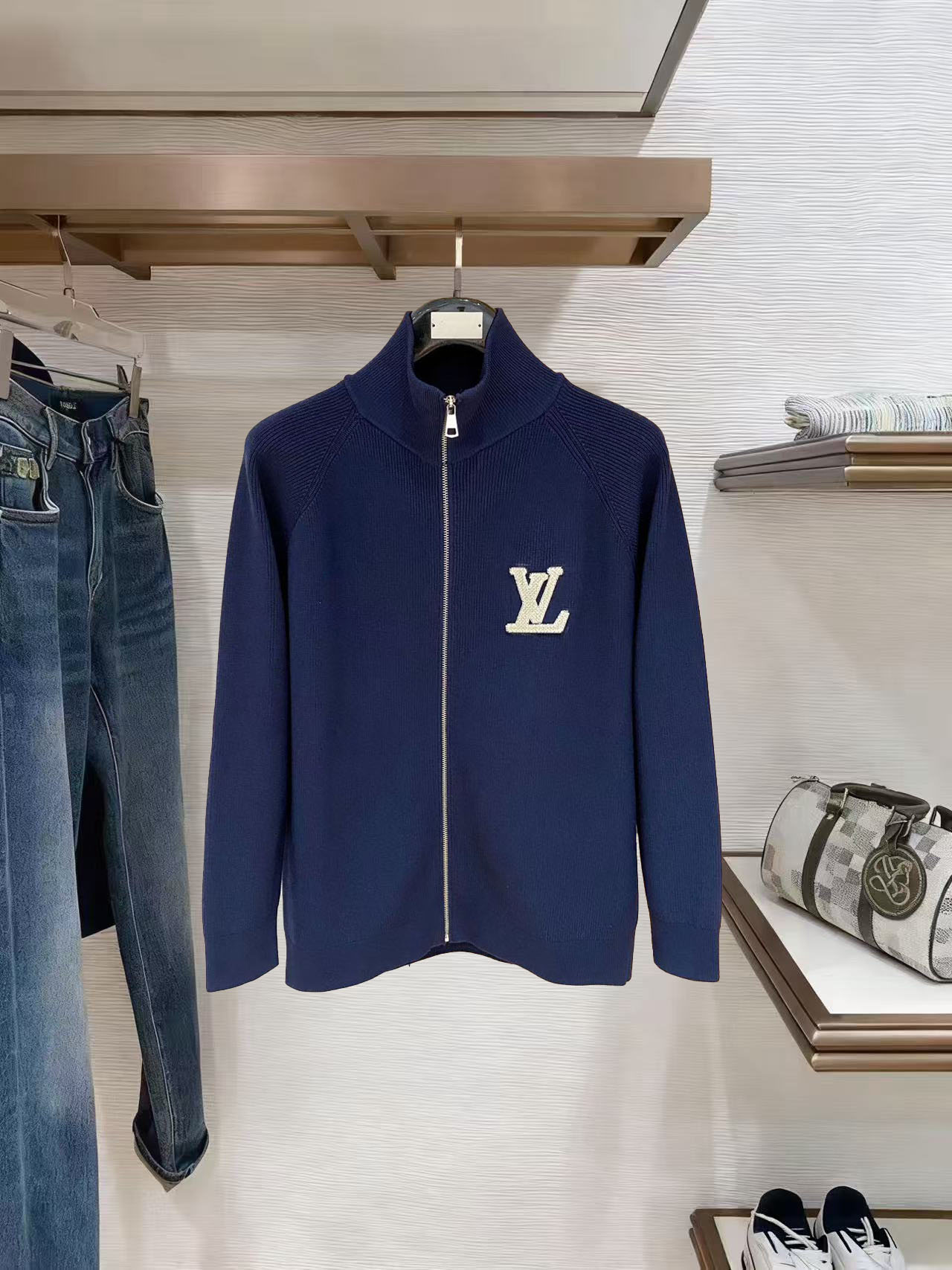 Louis Vuitton Basic Clothing Wool M-l-xl