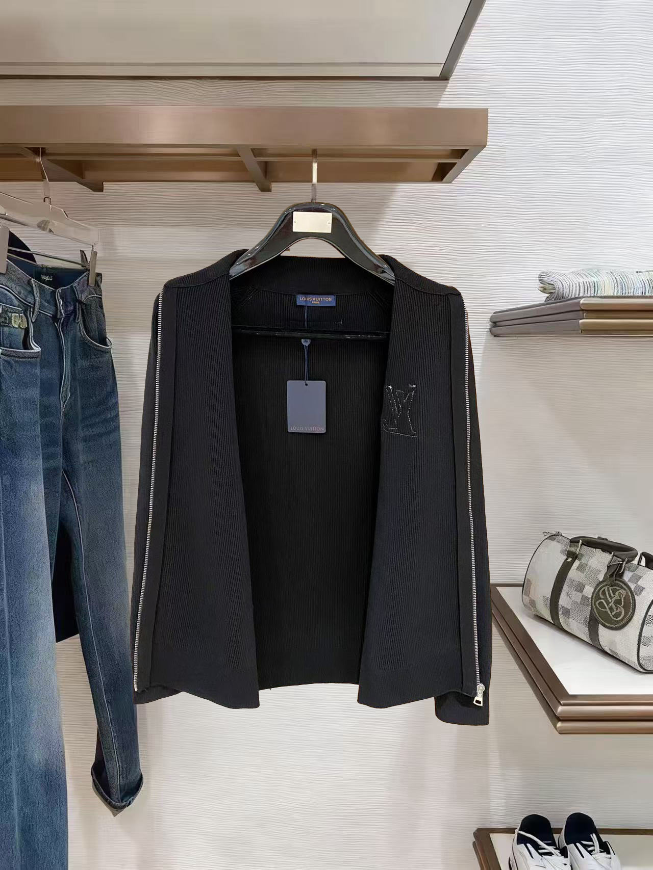 Louis Vuitton Basic Clothing Wool M-l-xl