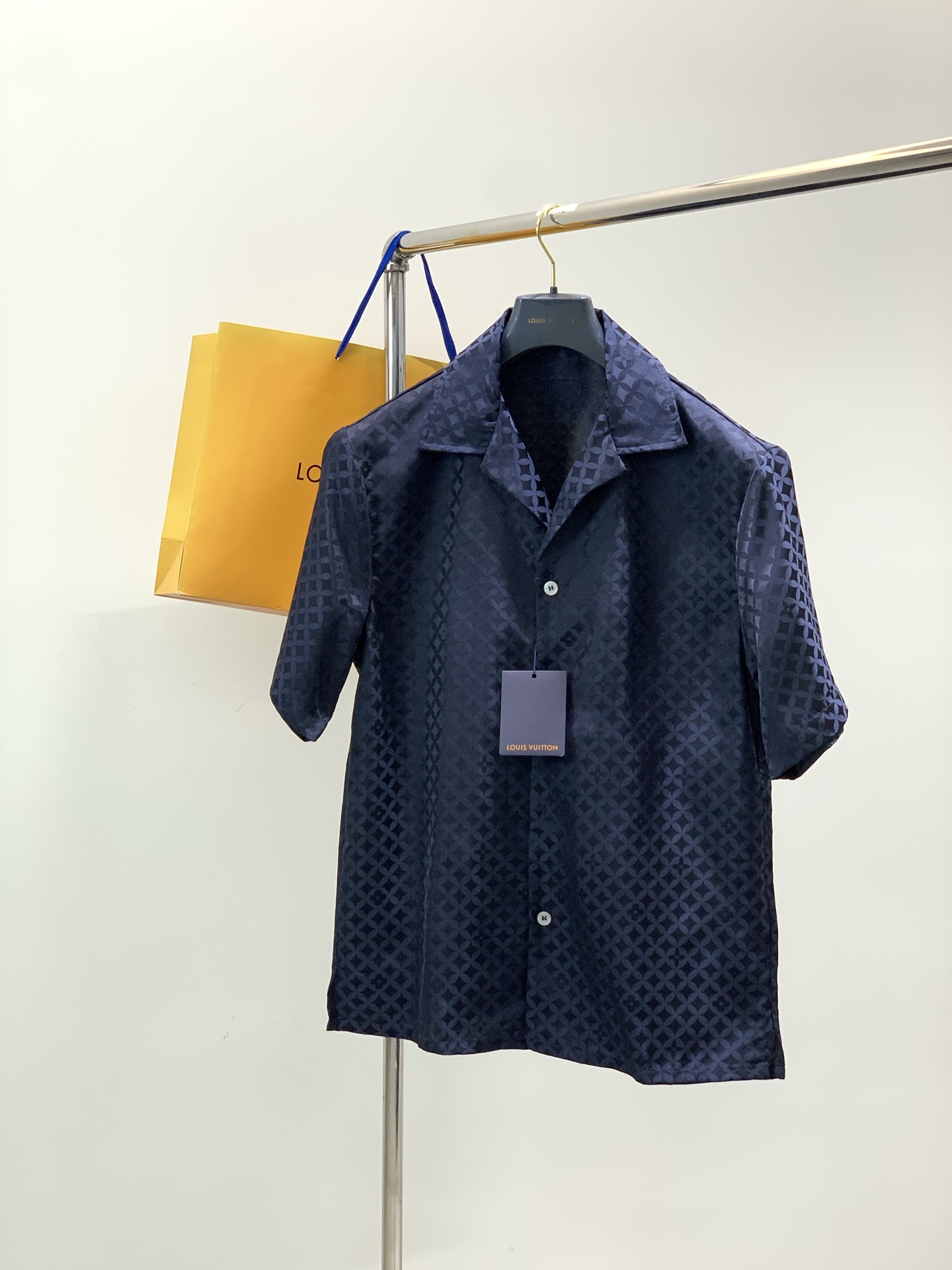 Louis Vuitton Basic Clothing S-m-l-xl