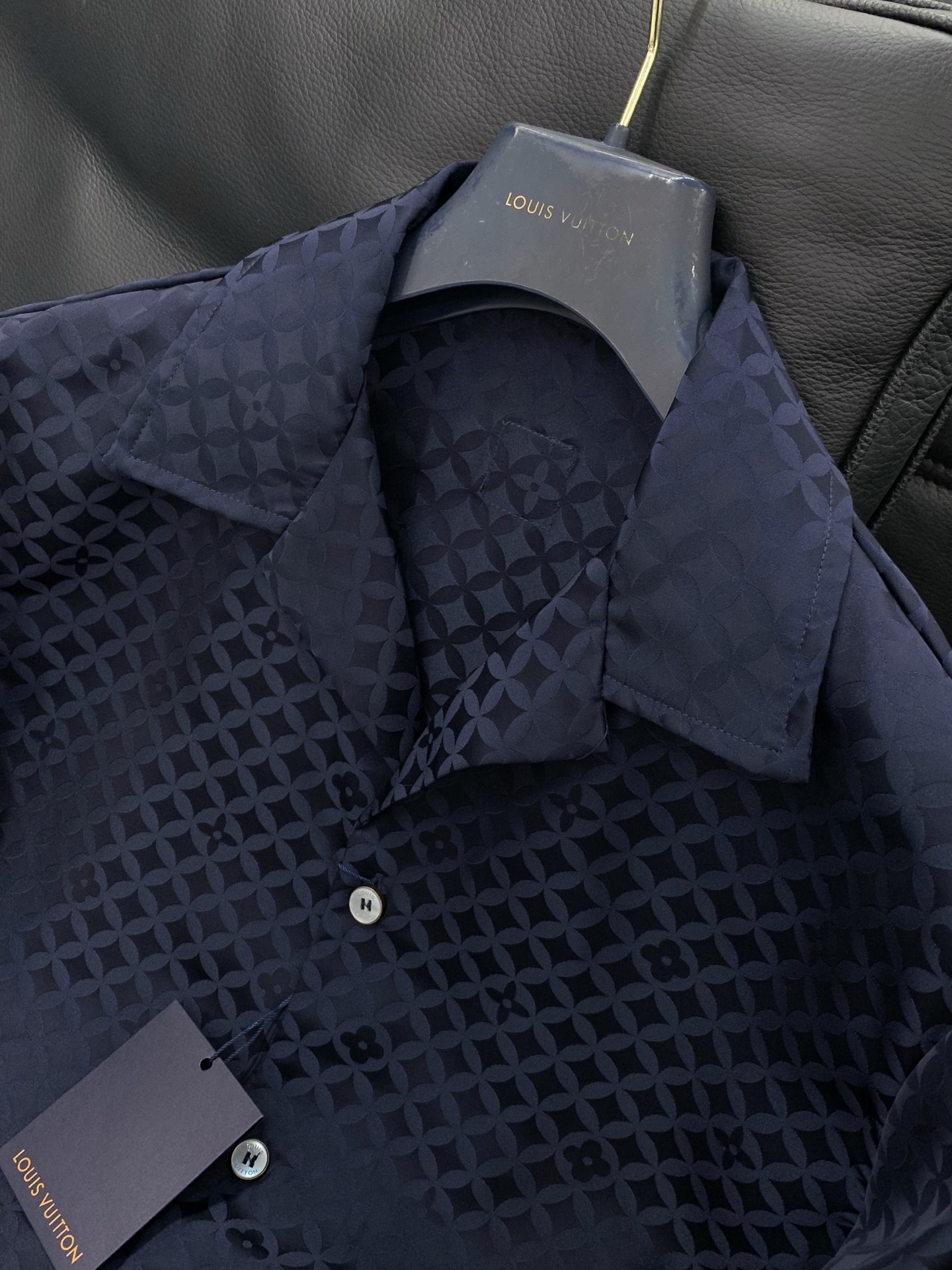 Louis Vuitton Basic Clothing S-m-l-xl