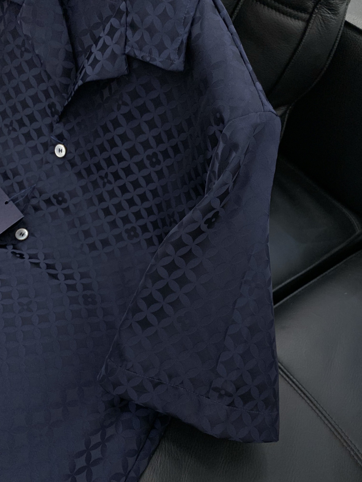 Louis Vuitton Basic Clothing S-m-l-xl