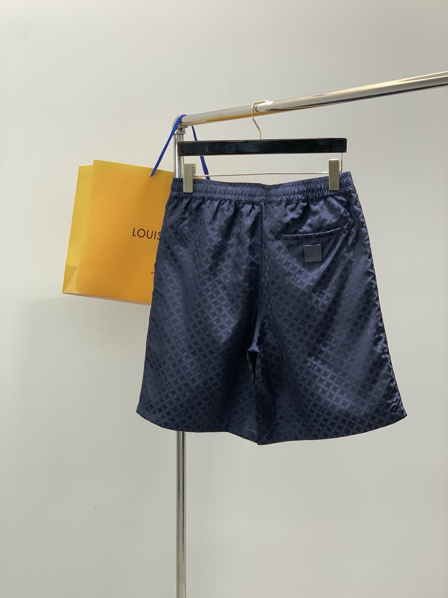 Louis Vuitton Basic Clothing S-m-l-xl