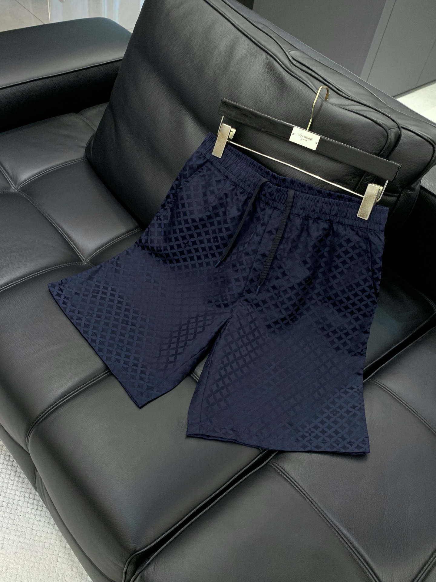 Louis Vuitton Basic Clothing S-m-l-xl