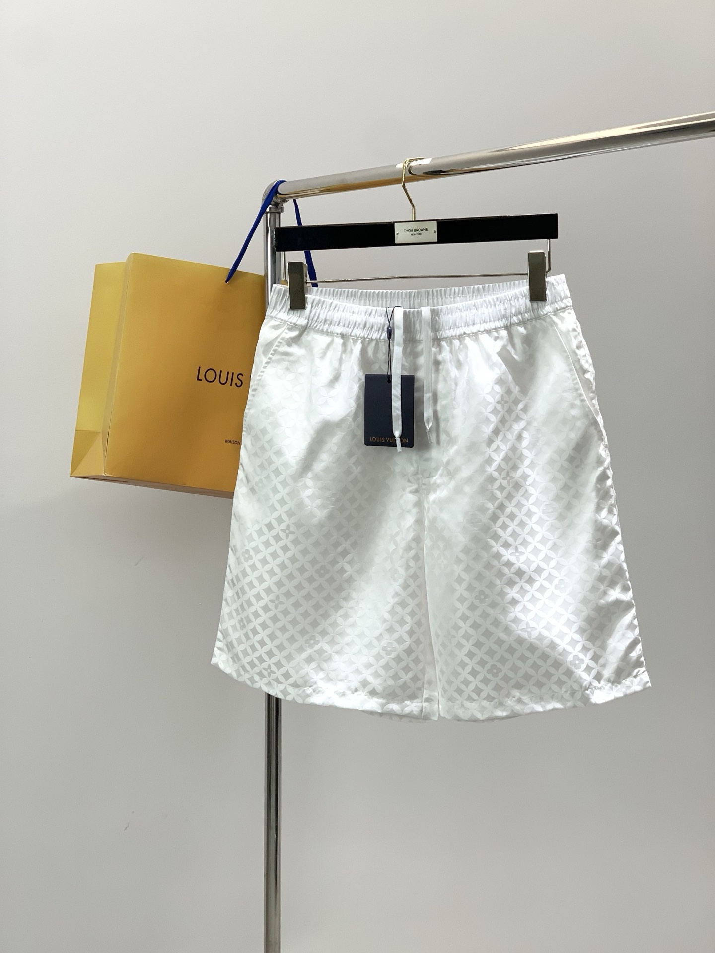Louis Vuitton Basic Clothing S-m-l-xl