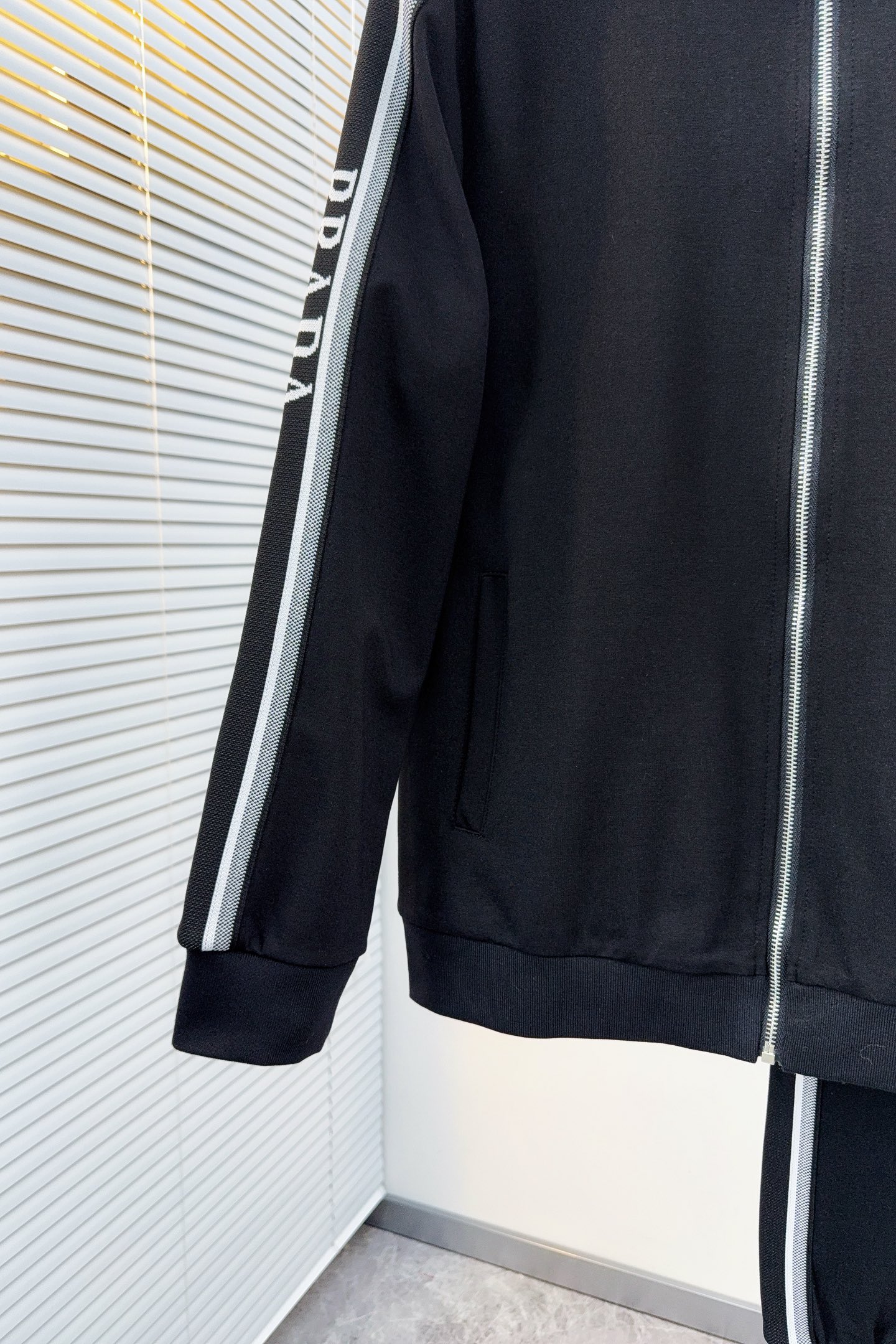 Prada Basic Clothing Knitted S-m-xl