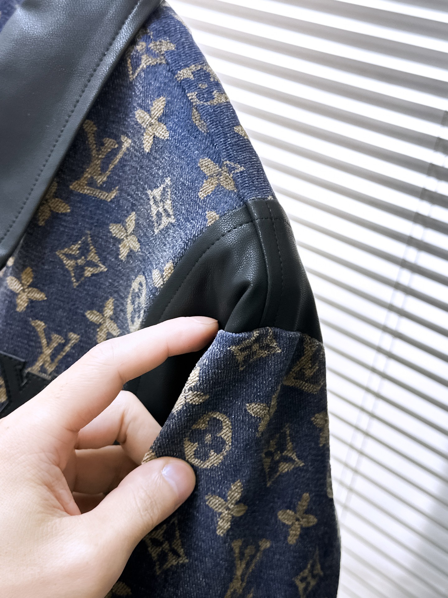 Louis Vuitton Male Jacket S-m-l-xl