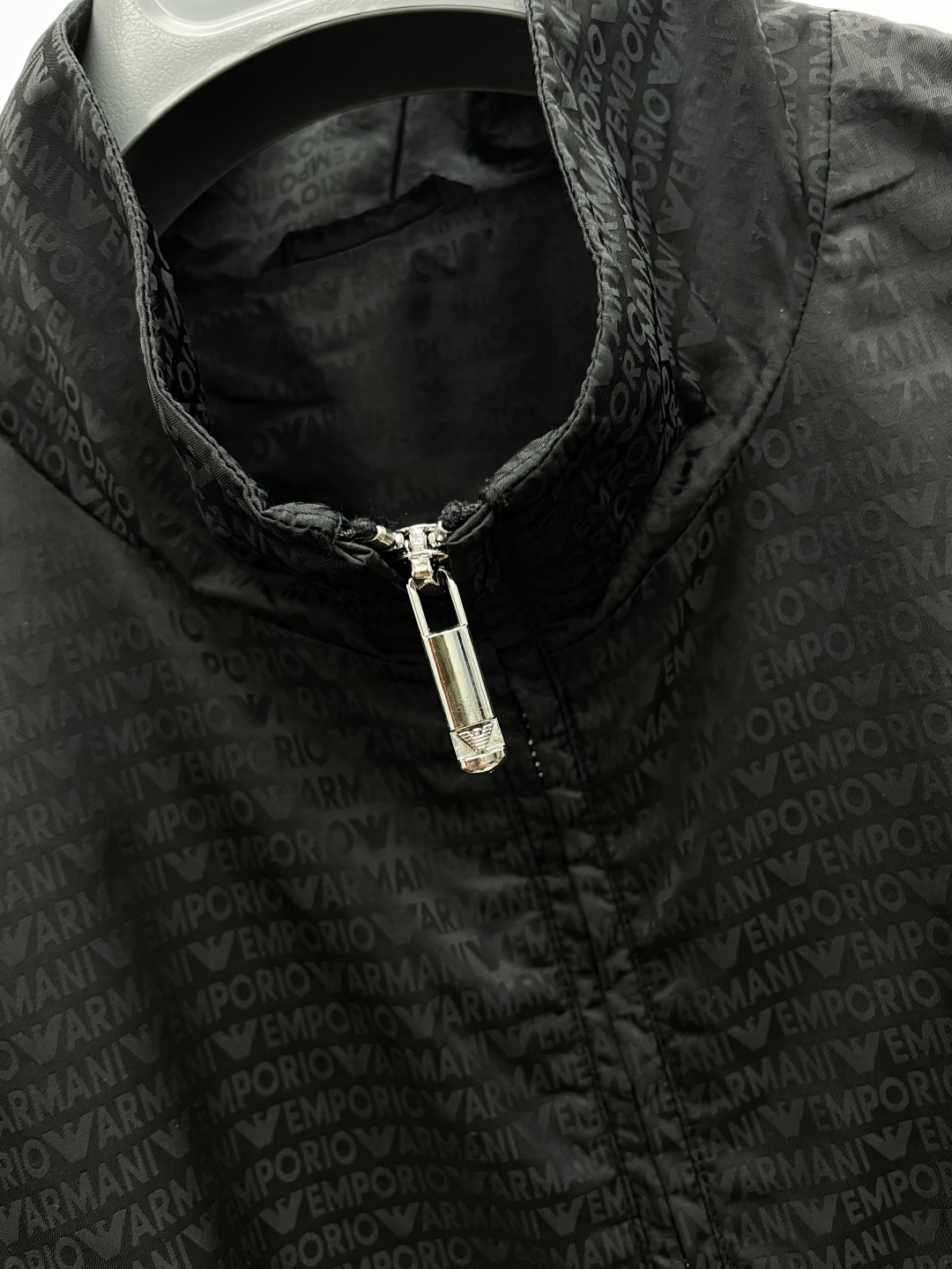Armani Jacket M-xl