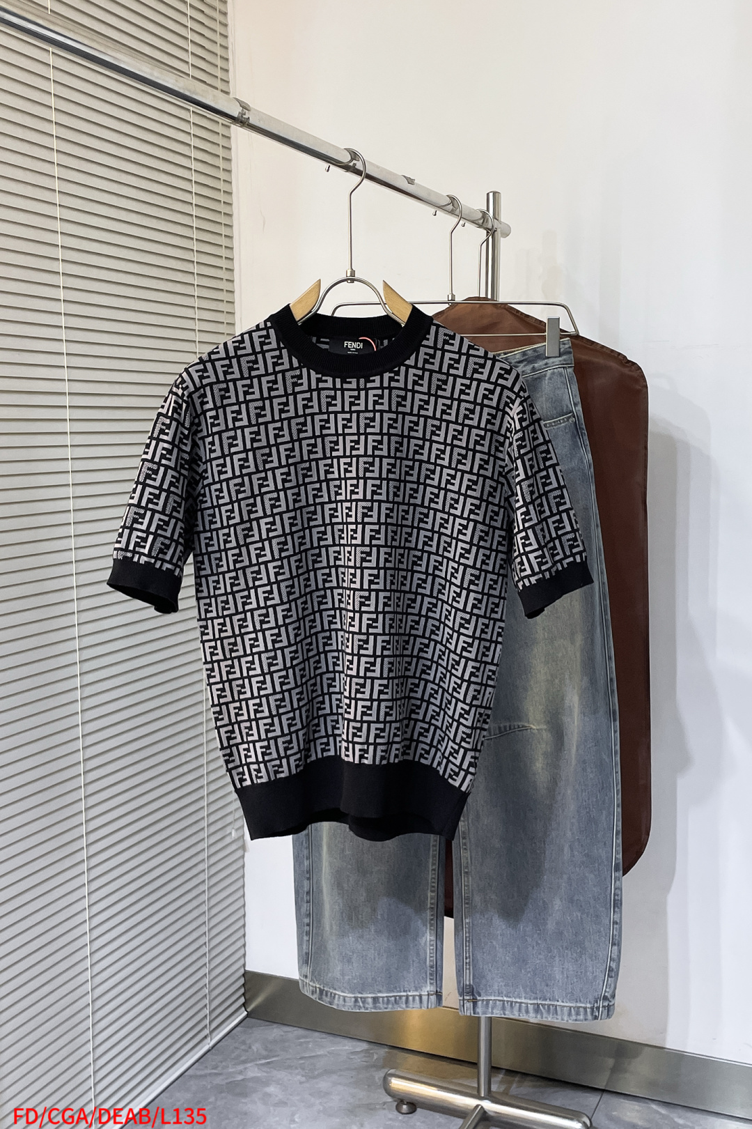 Fendi Basic Clothing Knitted White S-l
