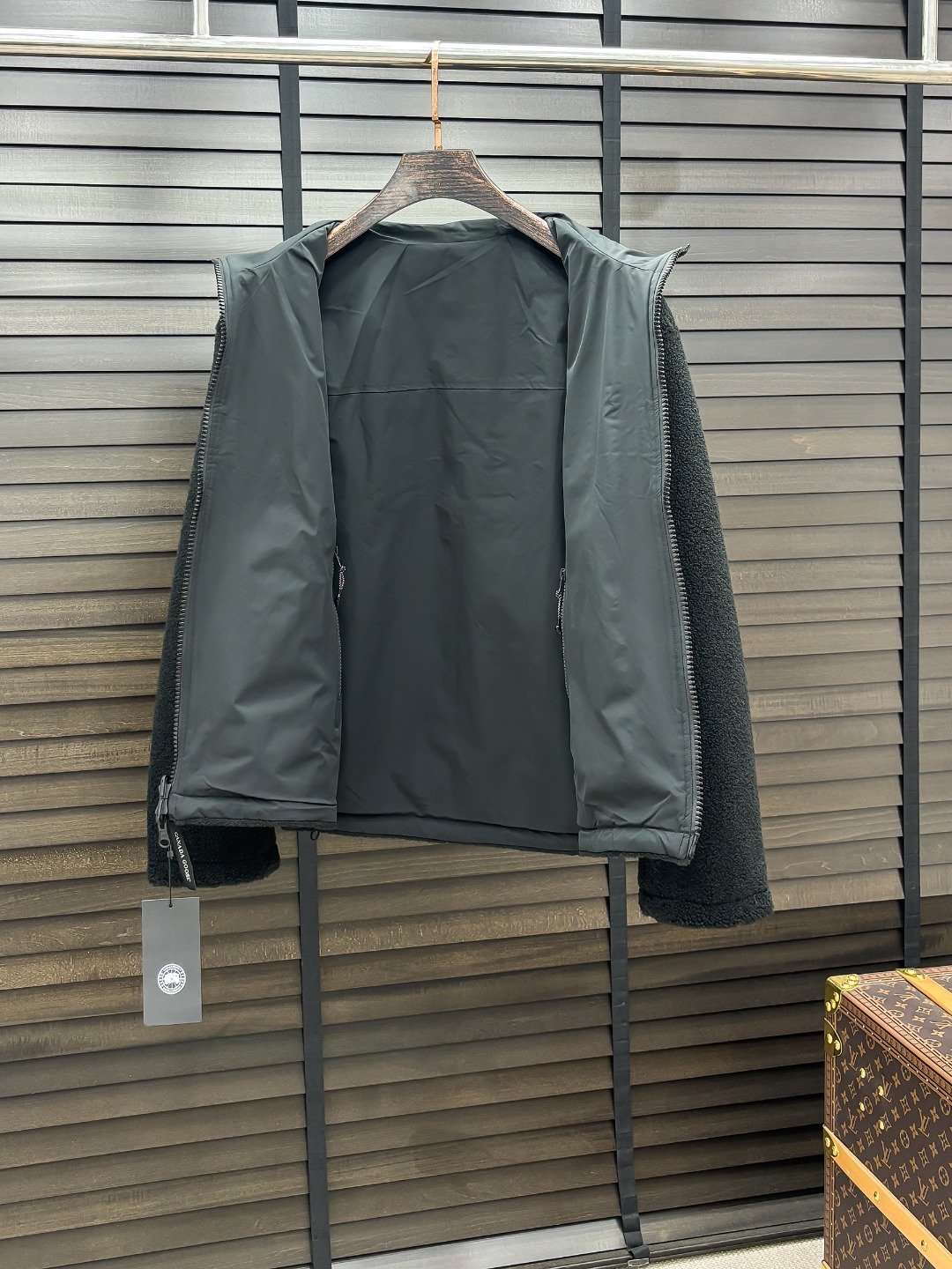 Canada Goose Basic Clothing M-xl