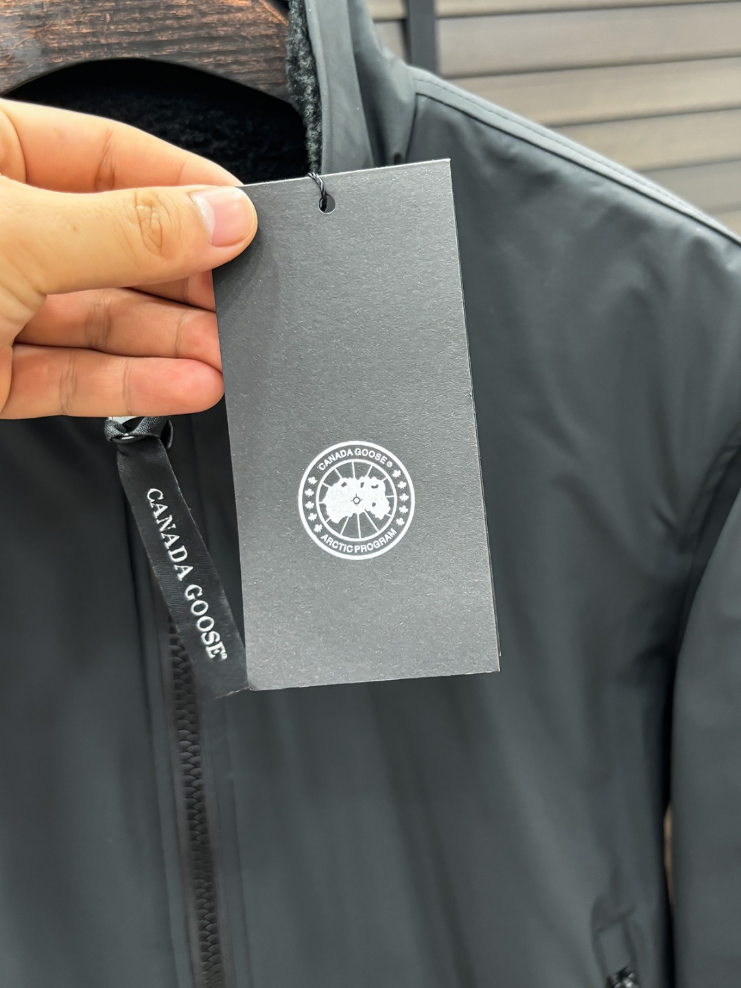Canada Goose Basic Clothing M-xl