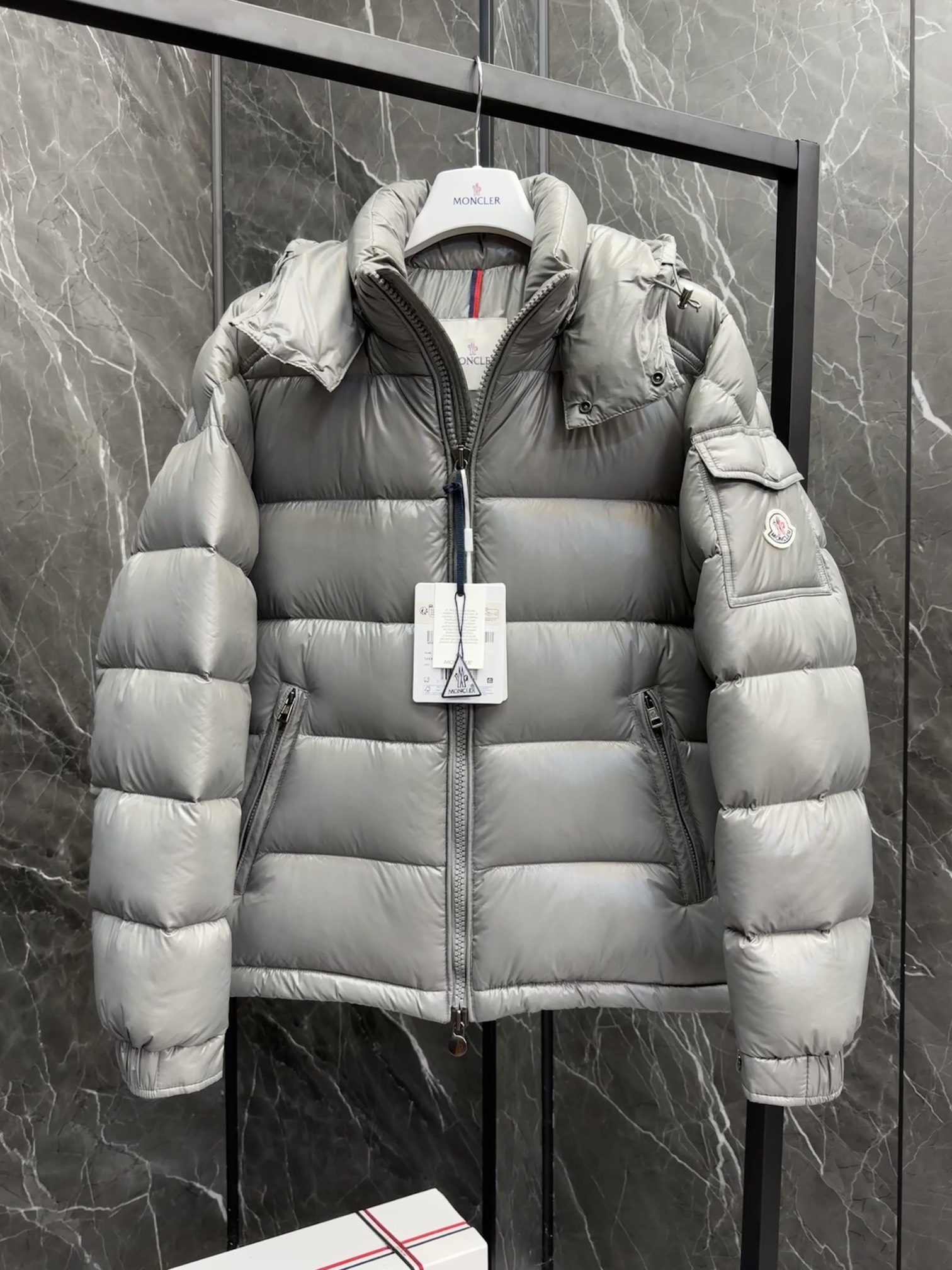 Moncler Male Down Jacket Goose Down Gray Couple Style S-m-l