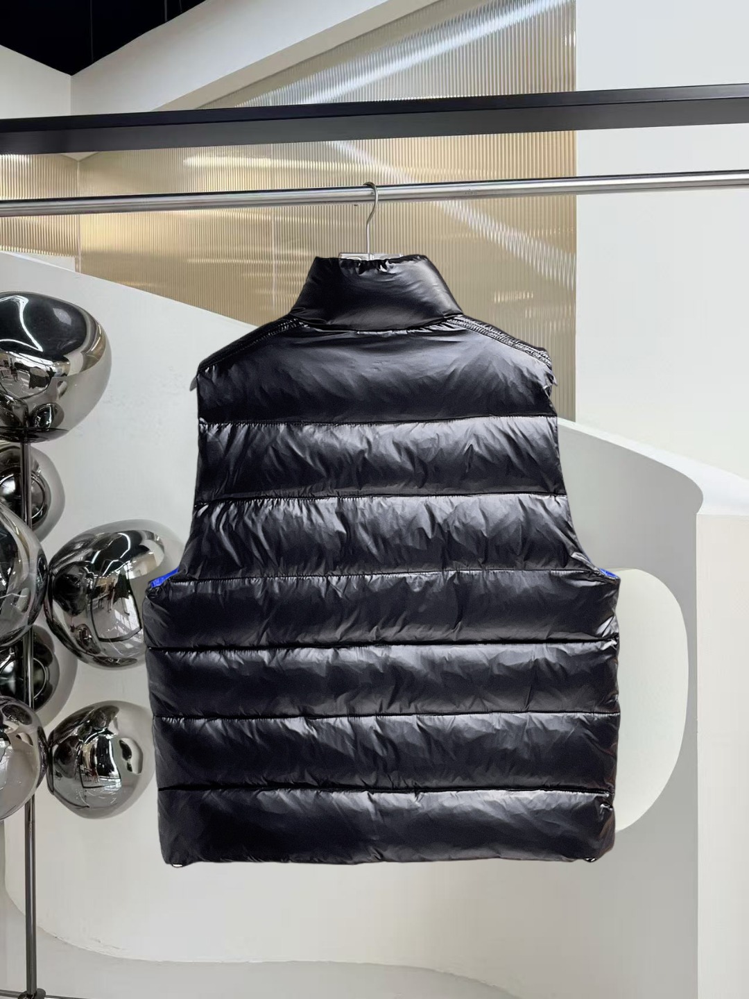 Moncler Down Vest M-l-xl