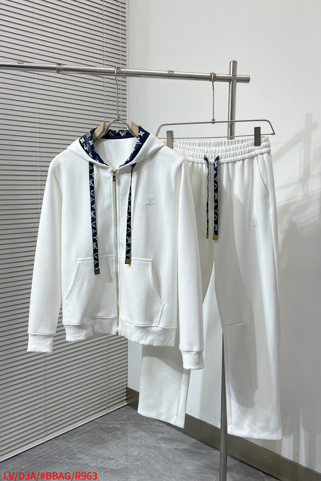 Louis Vuitton Basic Clothing Hooded S-m-l-xl