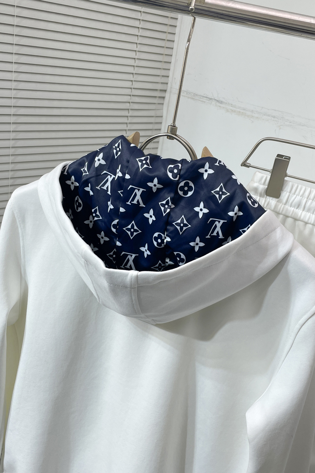 Louis Vuitton Basic Clothing Hooded S-m-l-xl