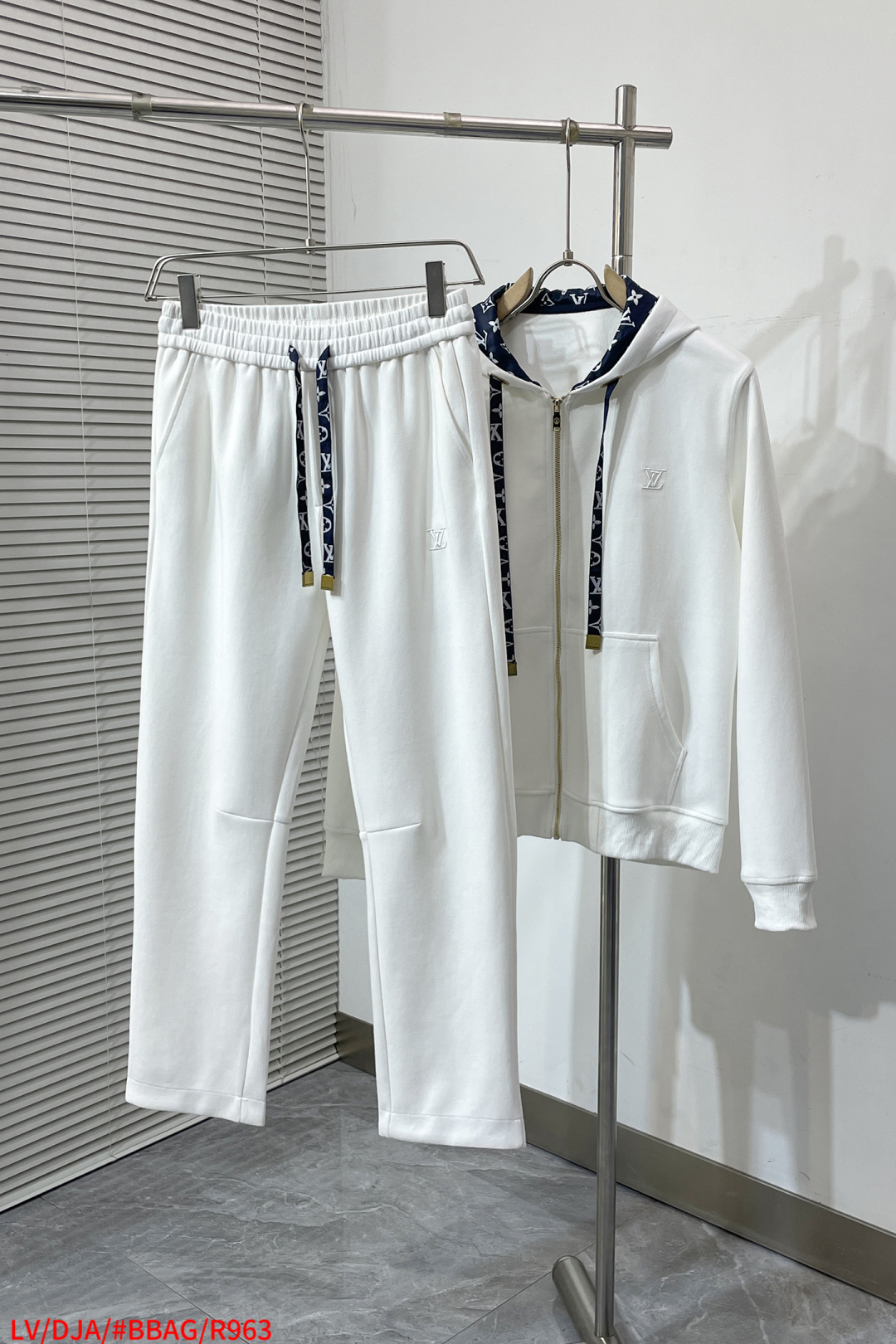 Louis Vuitton Basic Clothing Hooded S-m-l-xl