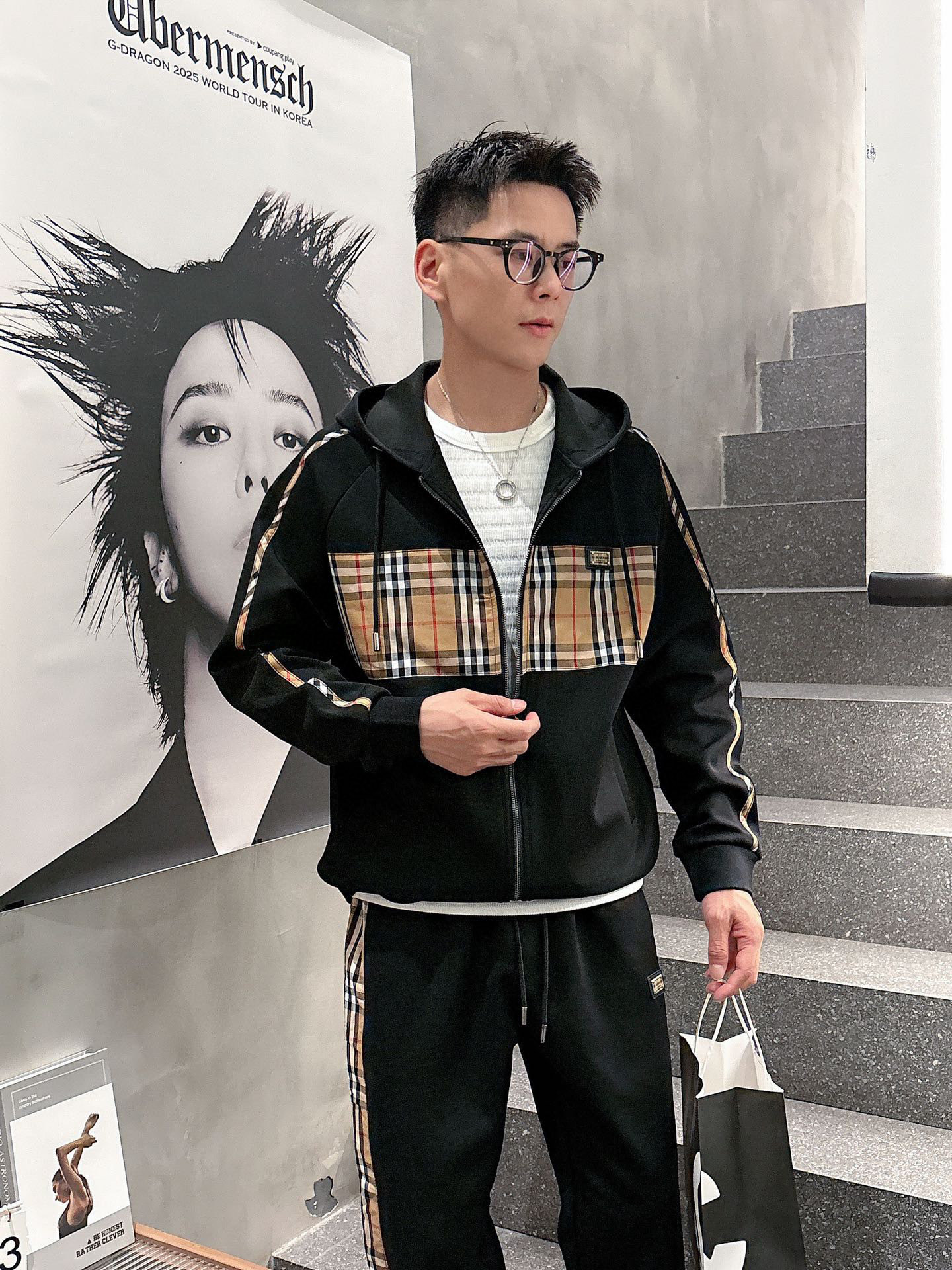 Burberry Basic Clothing M-xl