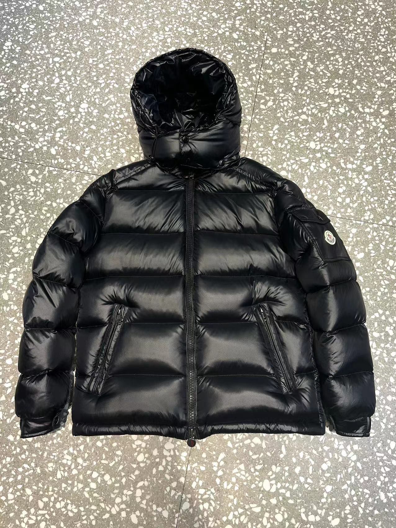 Moncler Jacket Goose Down Black M-l-123