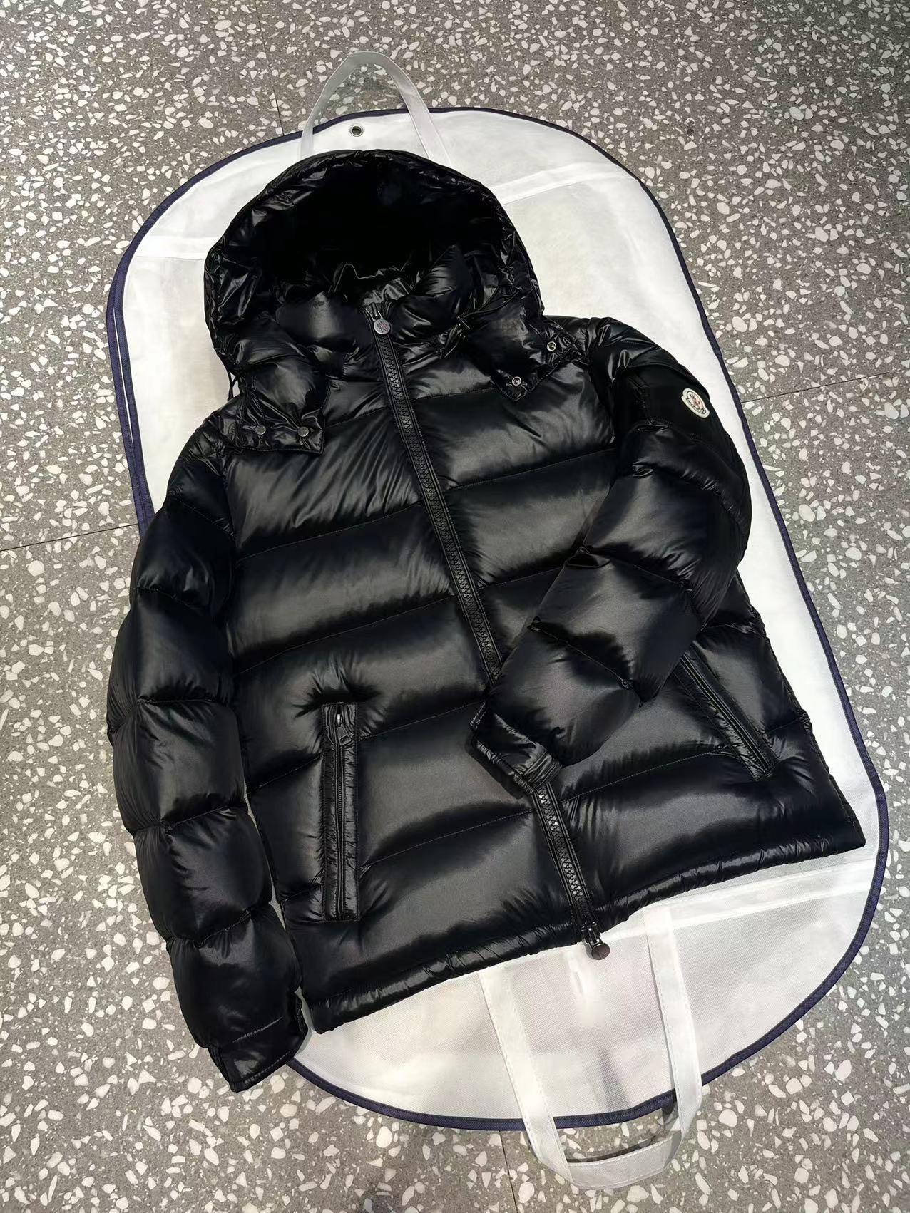 Moncler Jacket Goose Down Black M-l-123