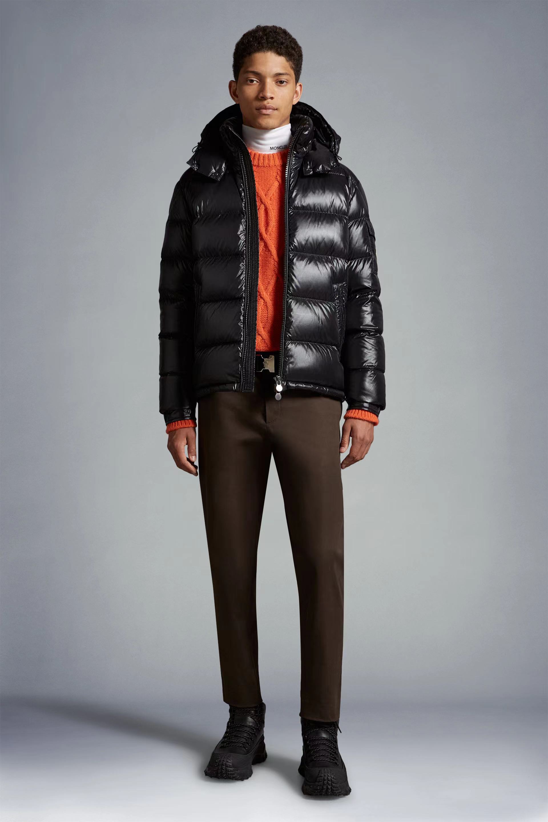 Moncler Down Jacket Black M-l