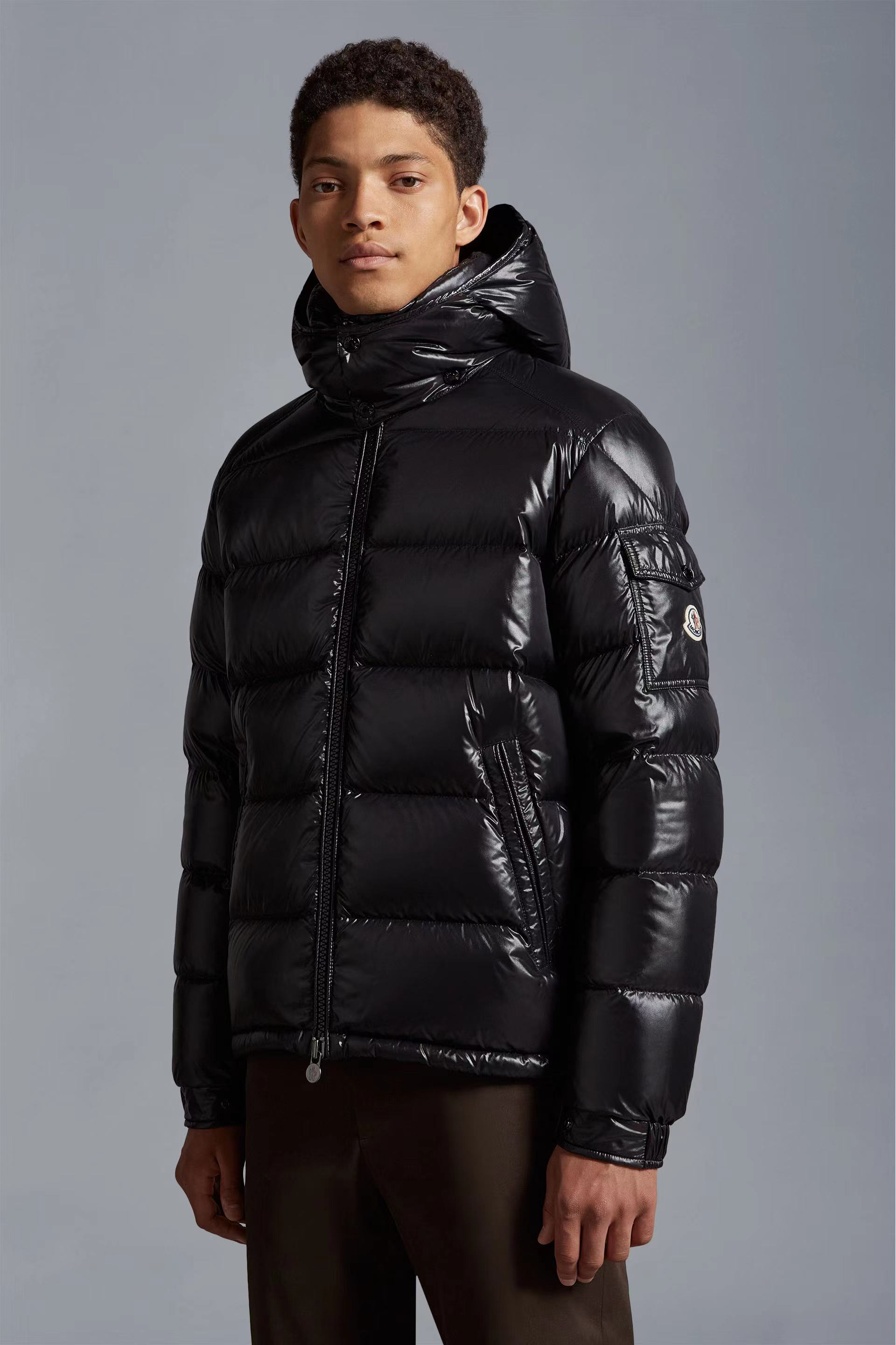 Moncler Down Jacket Black M-l