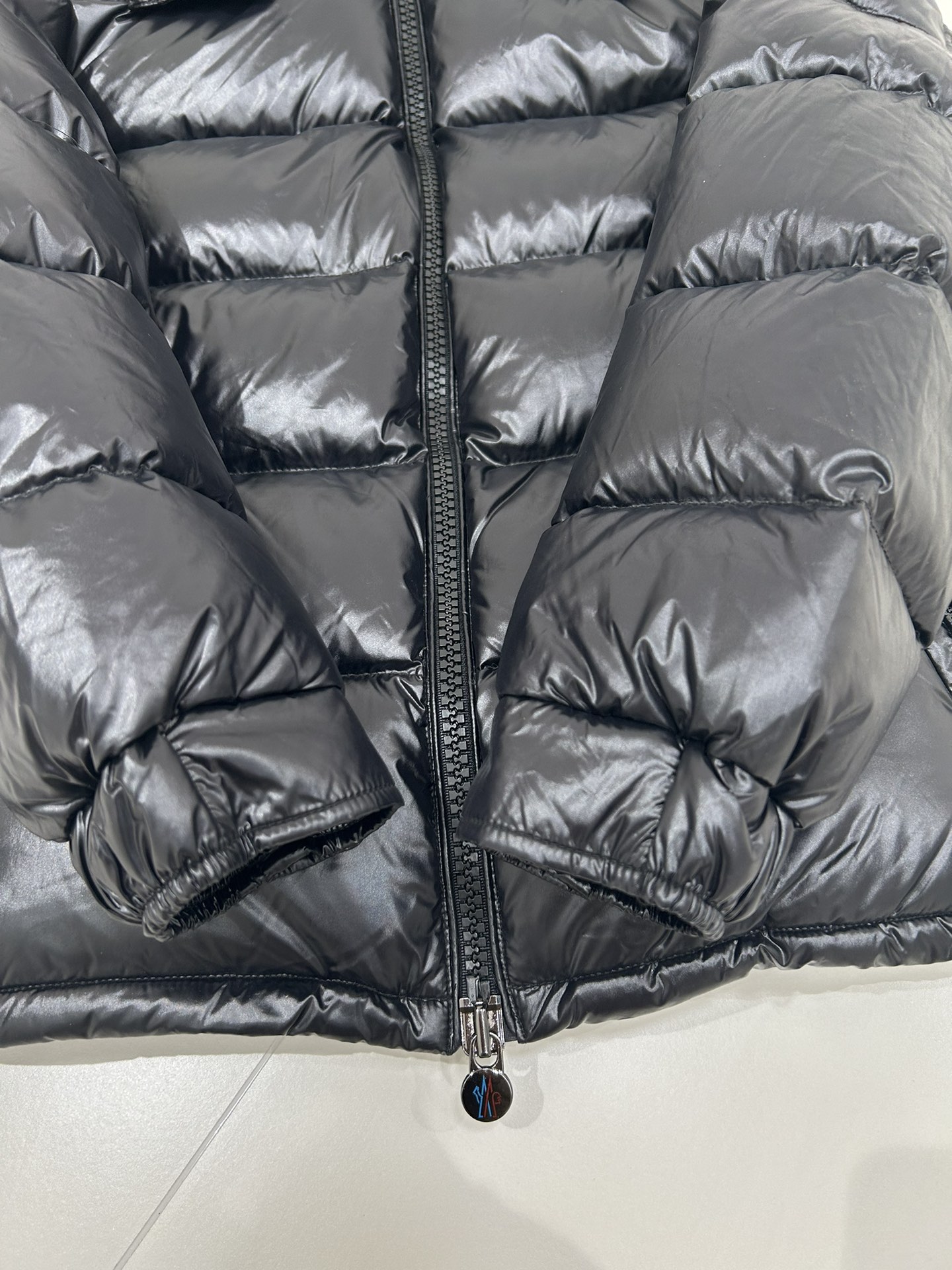 Moncler Down Jacket White Duck Down Gray Hooded M-l