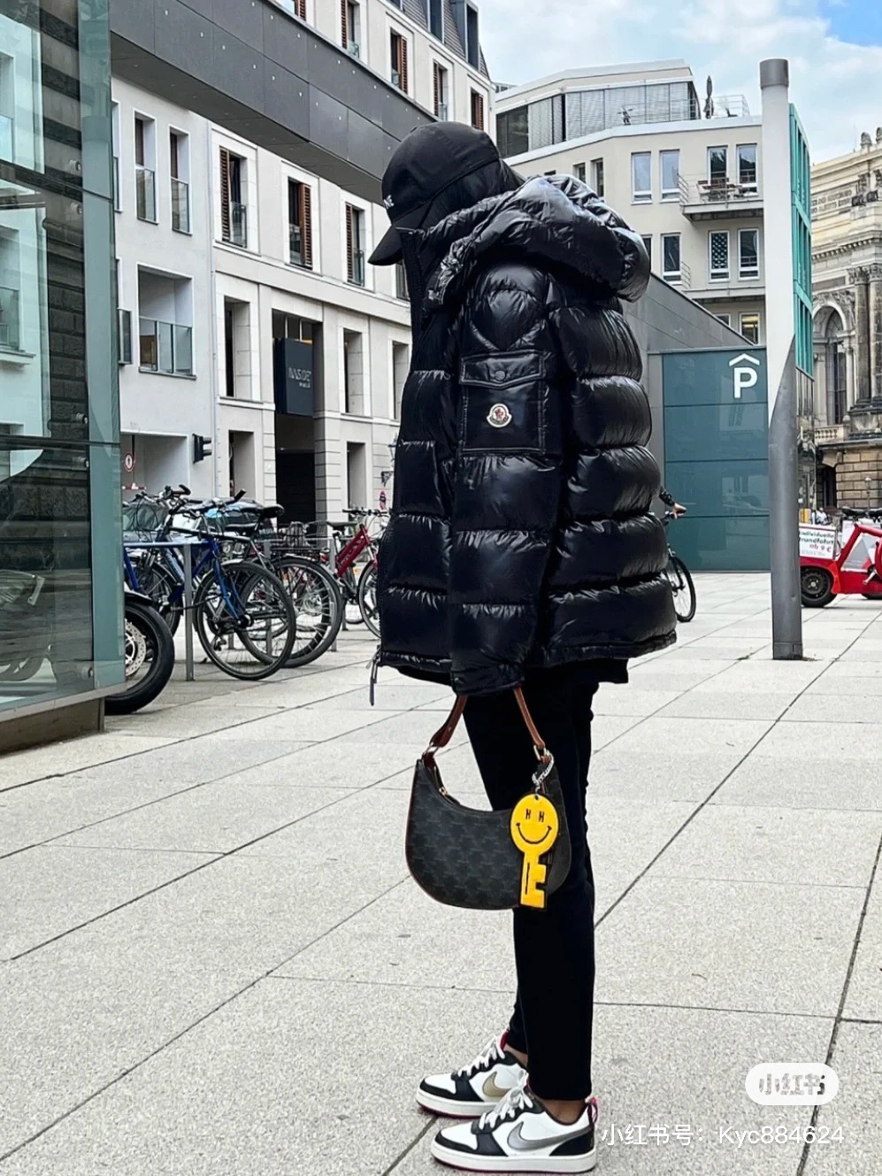 Moncler Down Jacket White Duck Down Hooded M-l