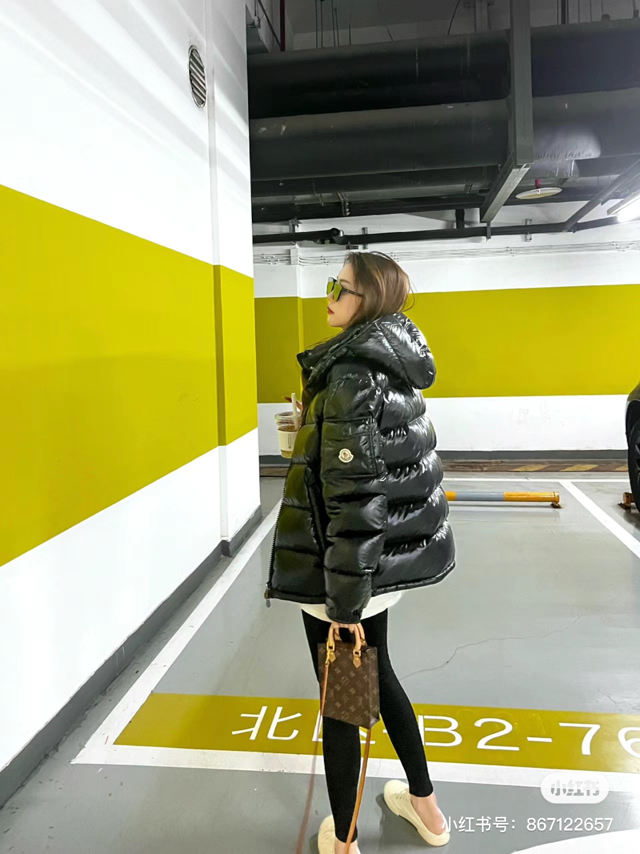 Moncler Down Jacket White Duck Down Hooded M-l