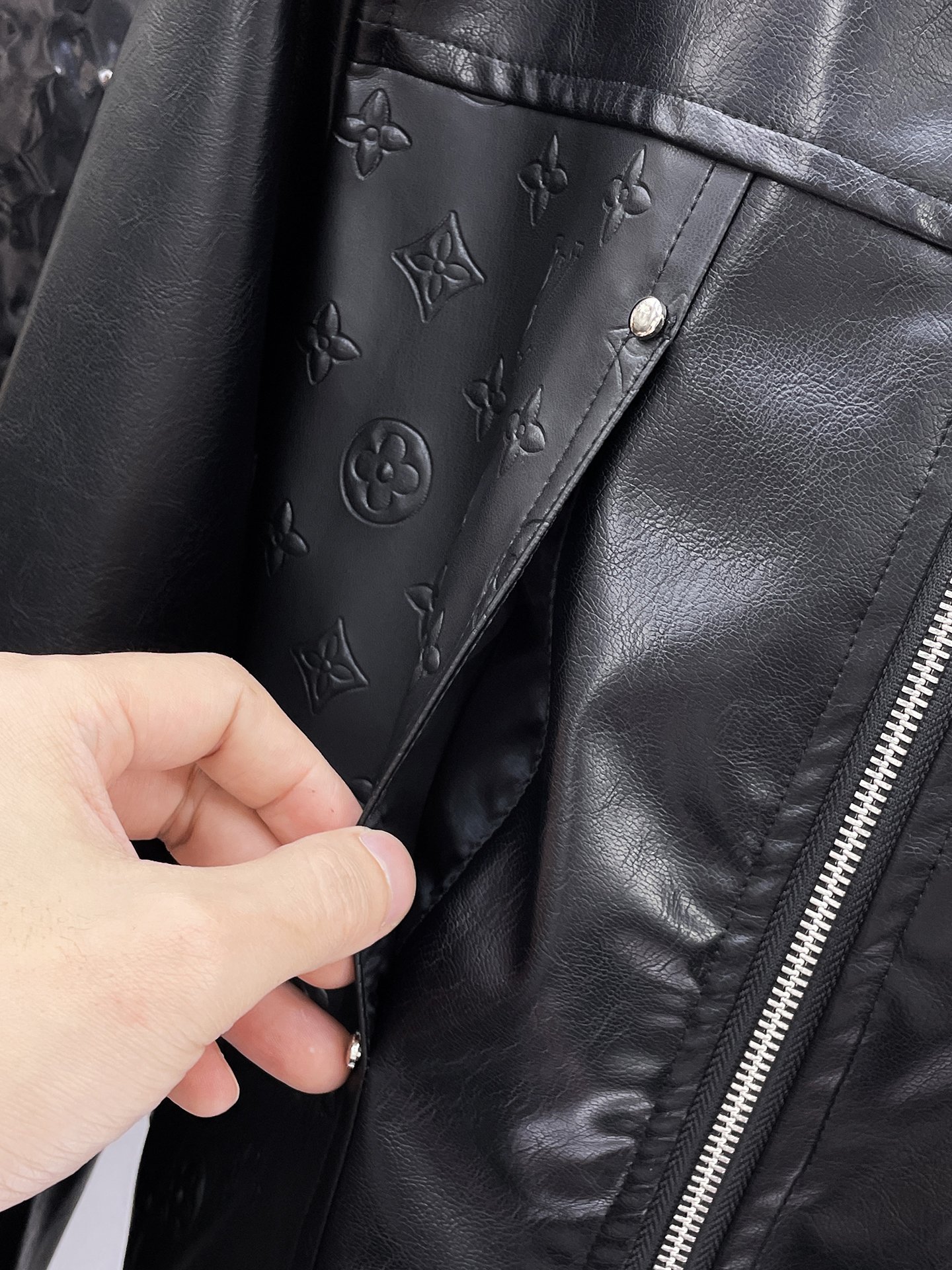 Louis Vuitton Male Jacket S-m-l-xl