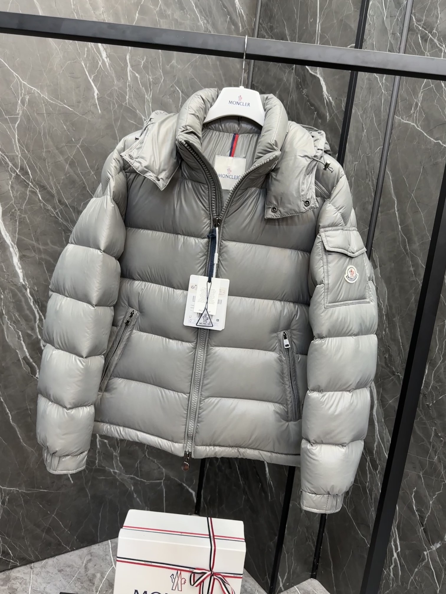 Moncler Male Down Jacket Goose Down Gray Couple Style S-m-l