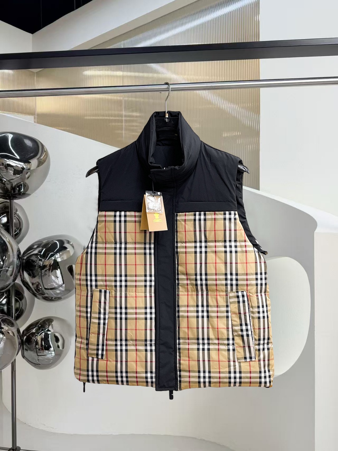 Moncler Down Vest M-l-xl