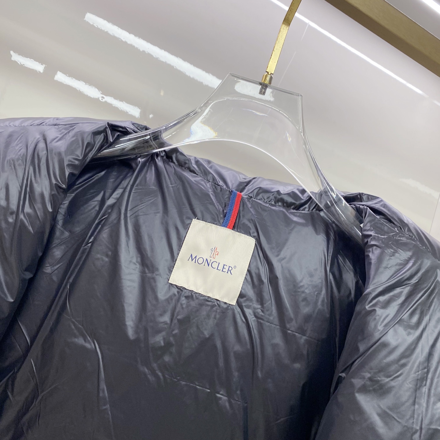 Moncler Down Jacket White Duck Down Black Hooded M-l