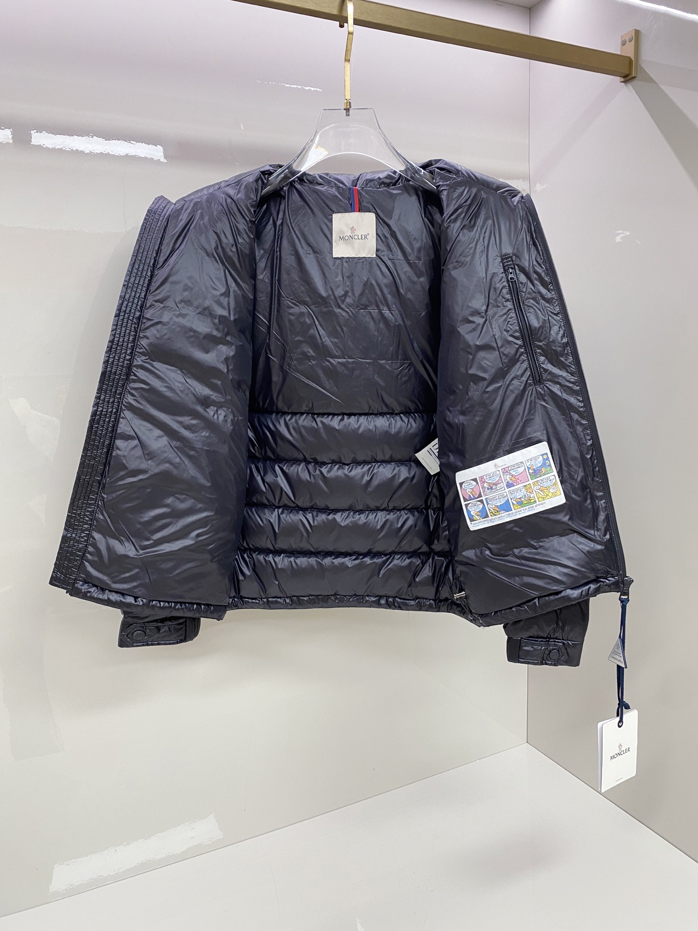 Moncler Down Jacket White Duck Down Black Hooded M-l