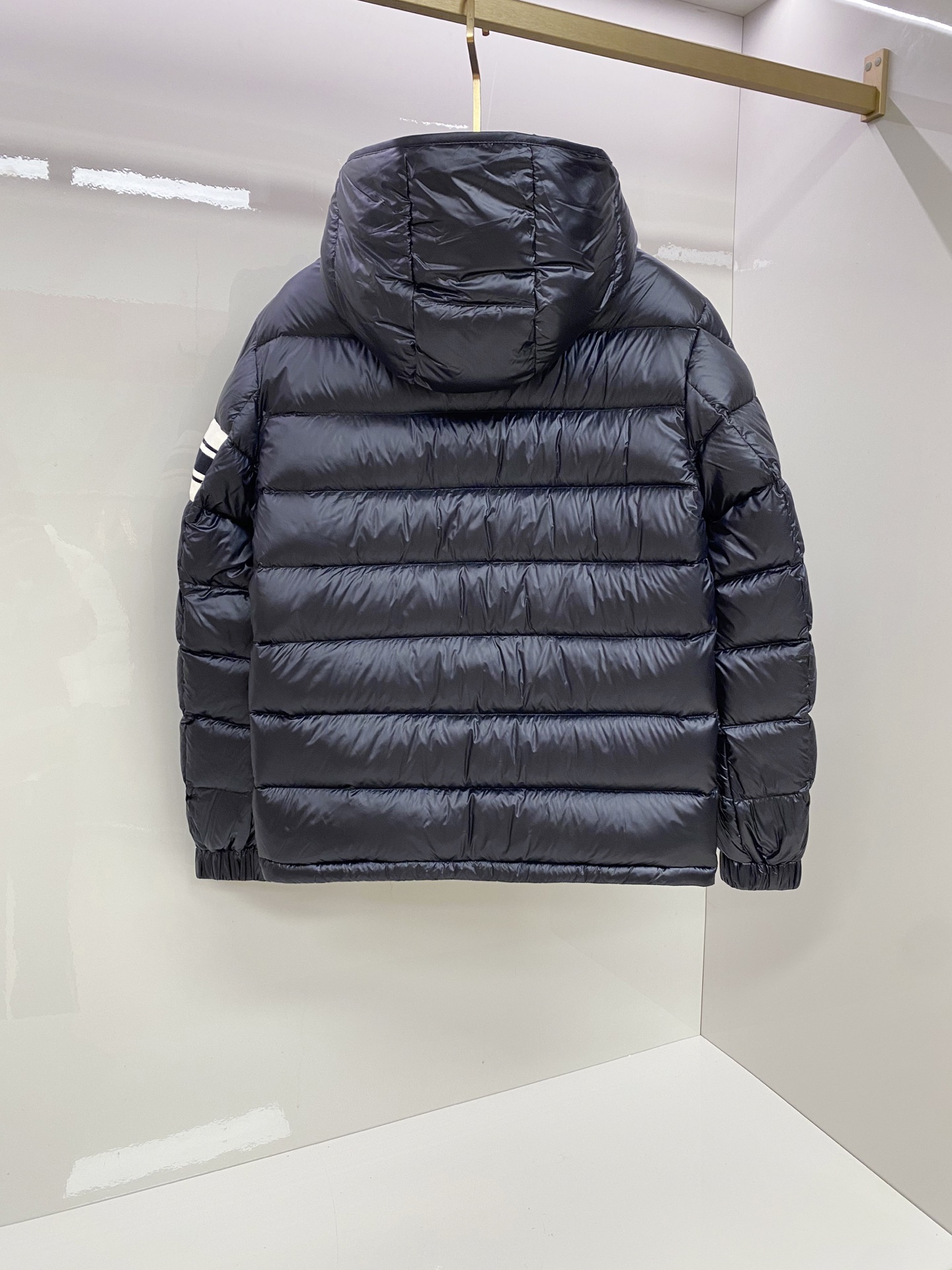 Moncler Down Jacket White Duck Down Black Hooded M-l