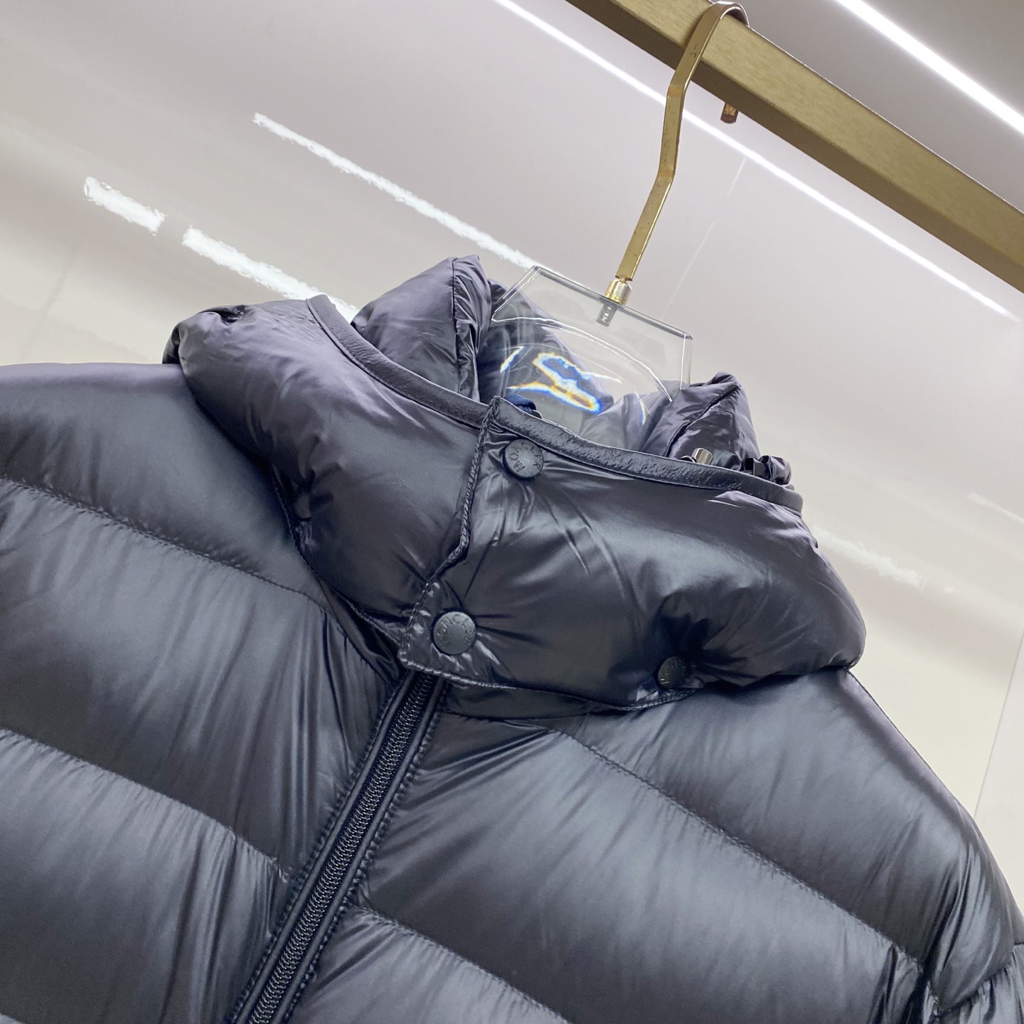 Moncler Down Jacket White Duck Down Black Hooded M-l