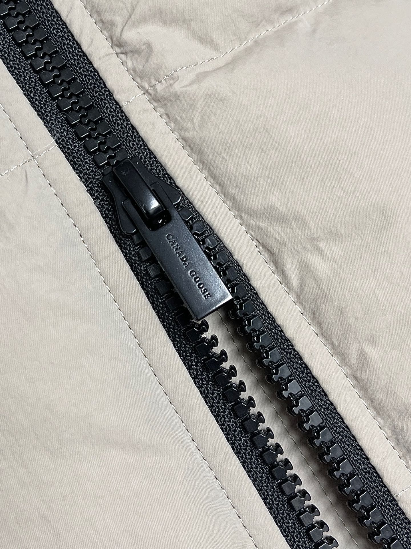 Canada Goose Vest White Duck Down S-xl