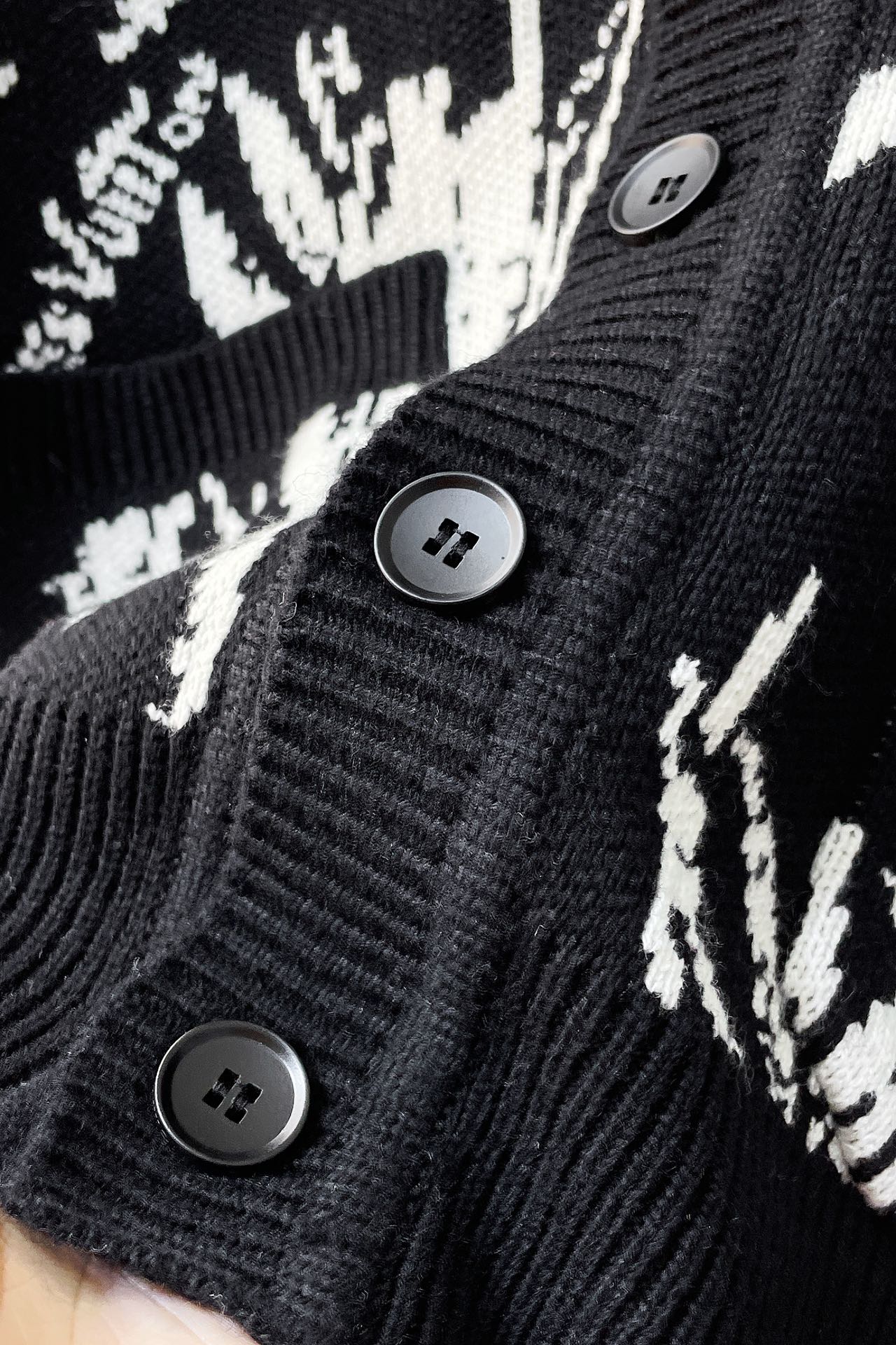 Louis Vuitton Basic Clothing Wool S-l-xl