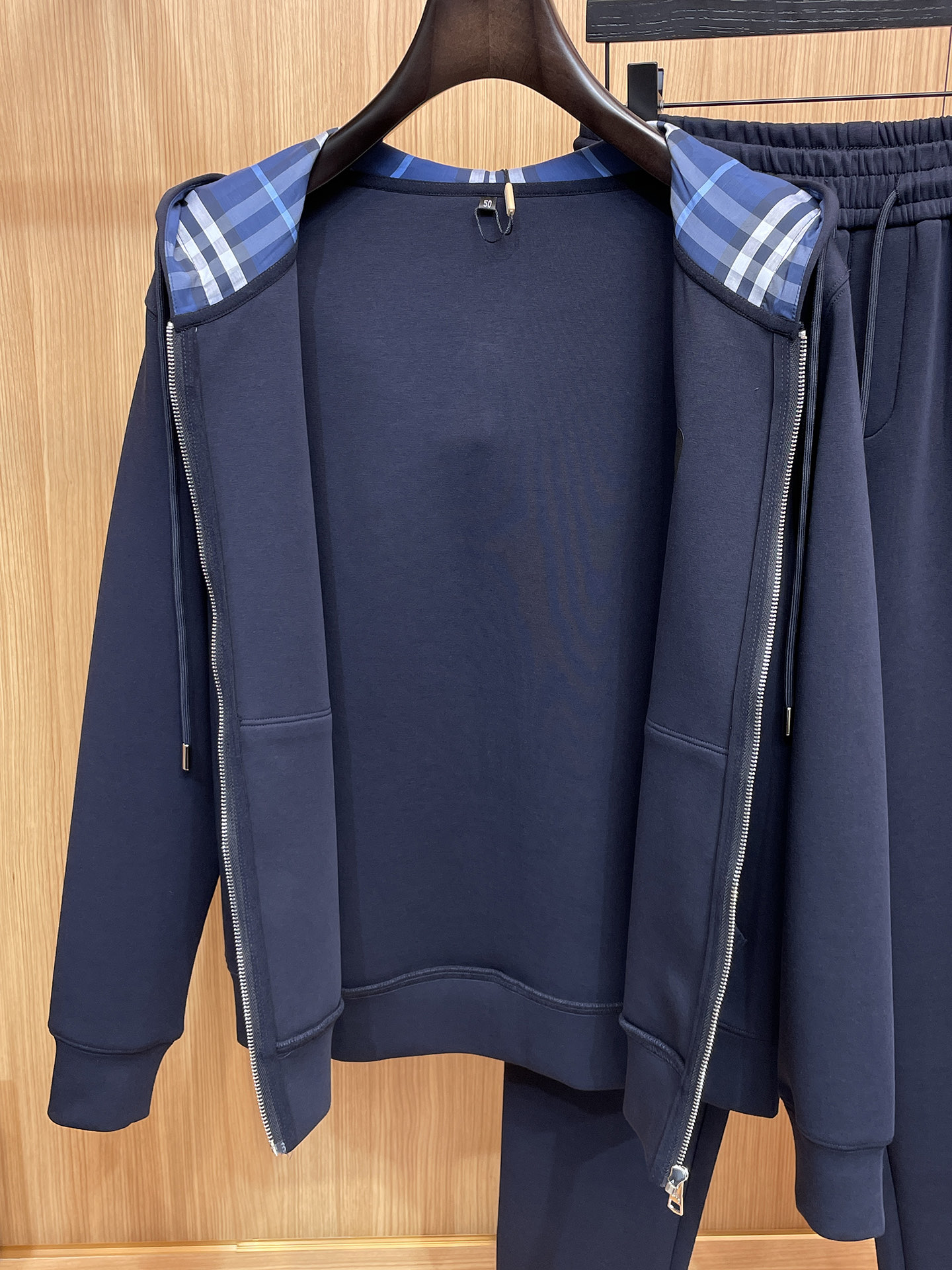 Burberry Basic Clothing M-xl