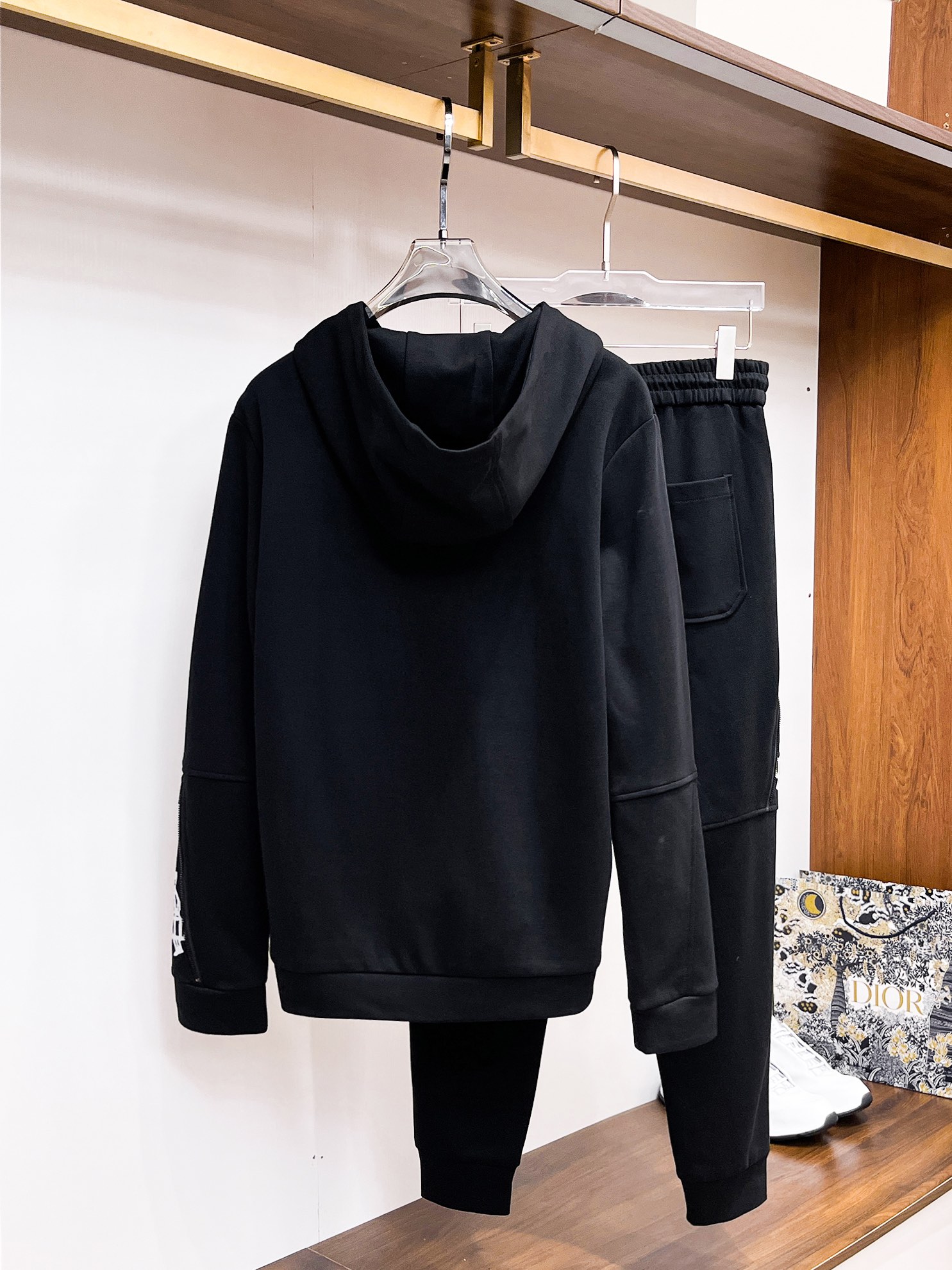 Prada Basic Clothing M-xxxl