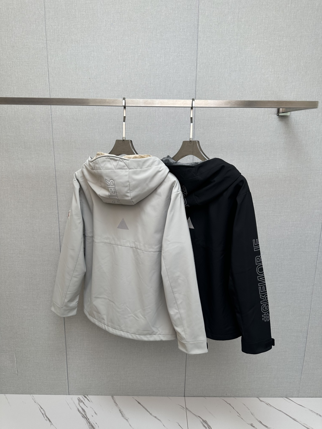 Moncler Jacket M-l-xl