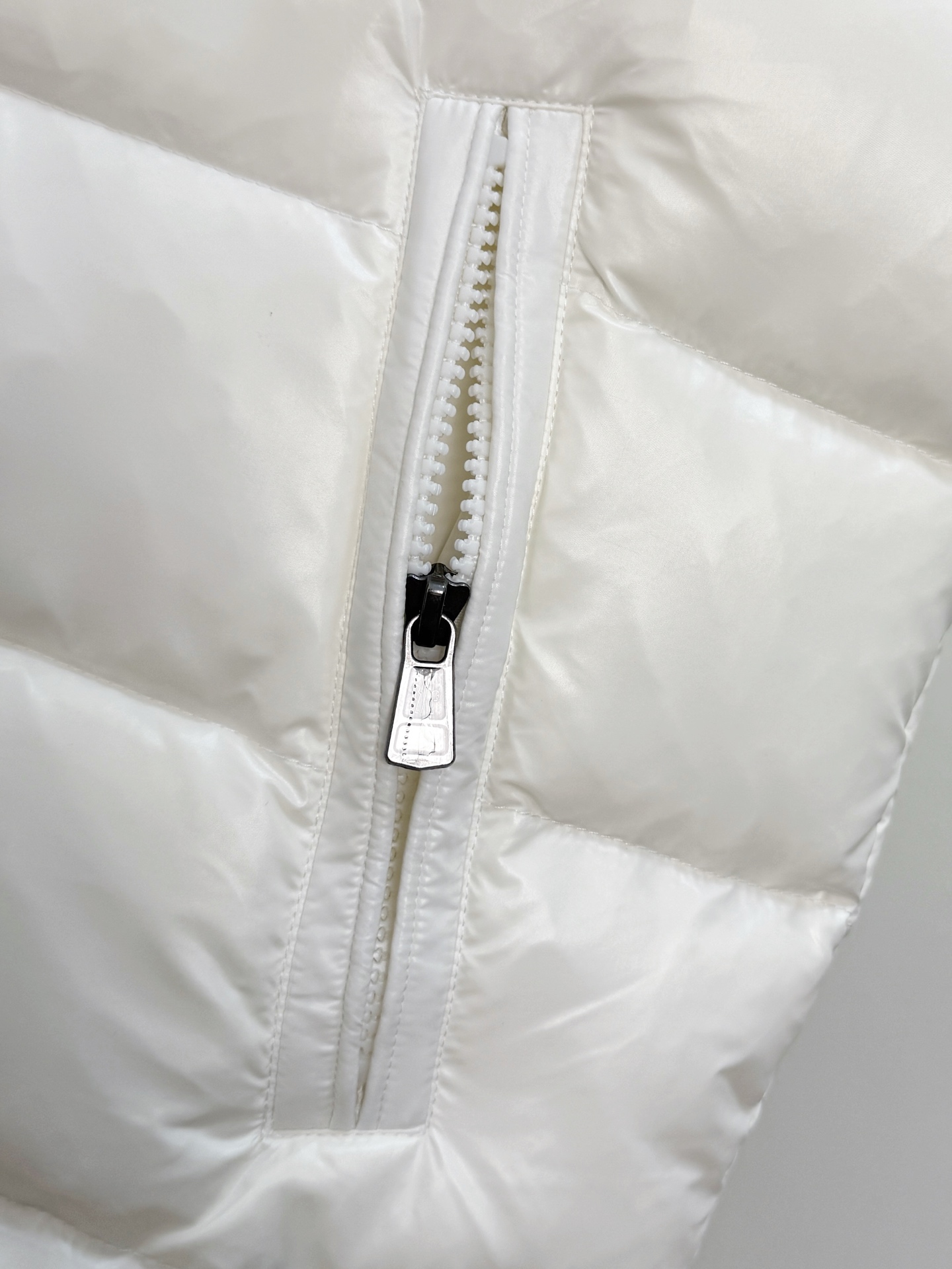 Moncler Vest Goose Down Hooded M-l