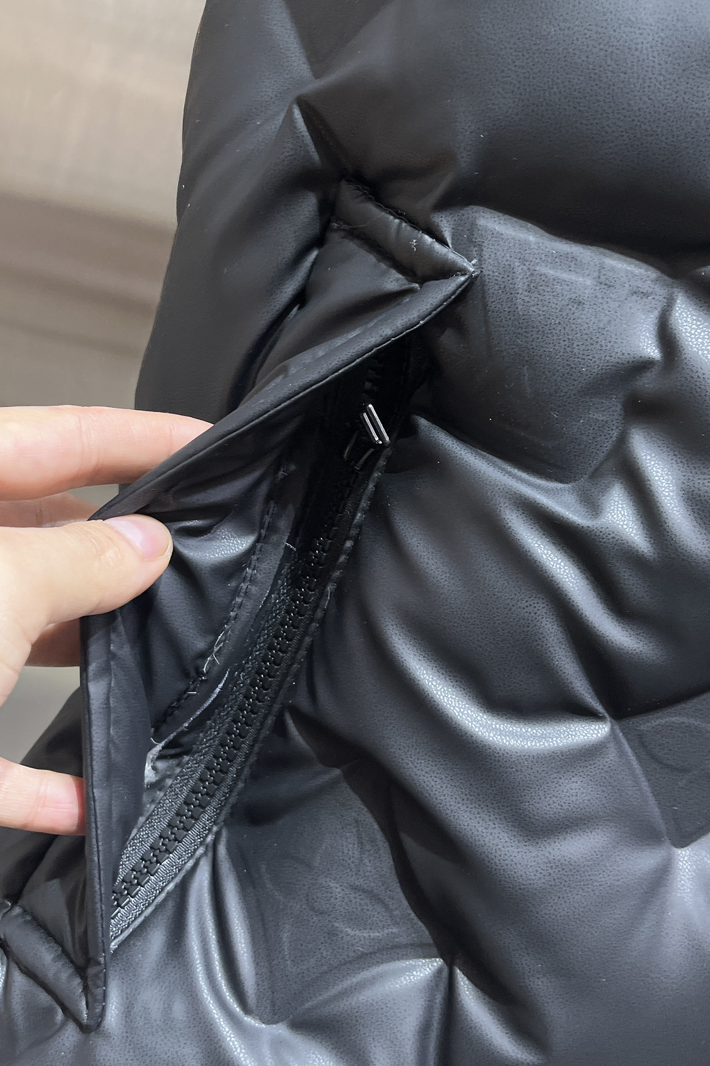 Prada Down Vest White Duck Down L