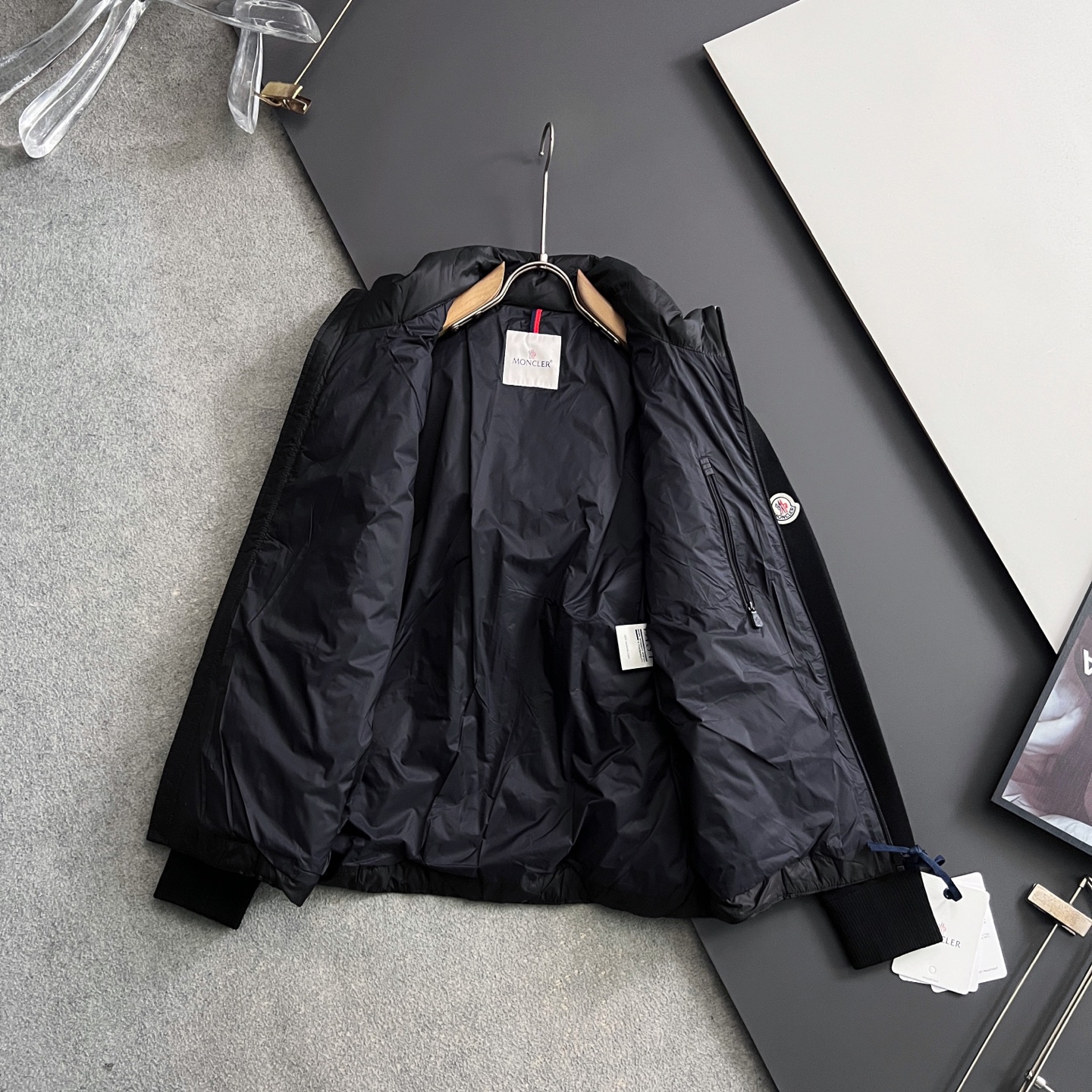 Moncler Down Jacket White Duck Down M
