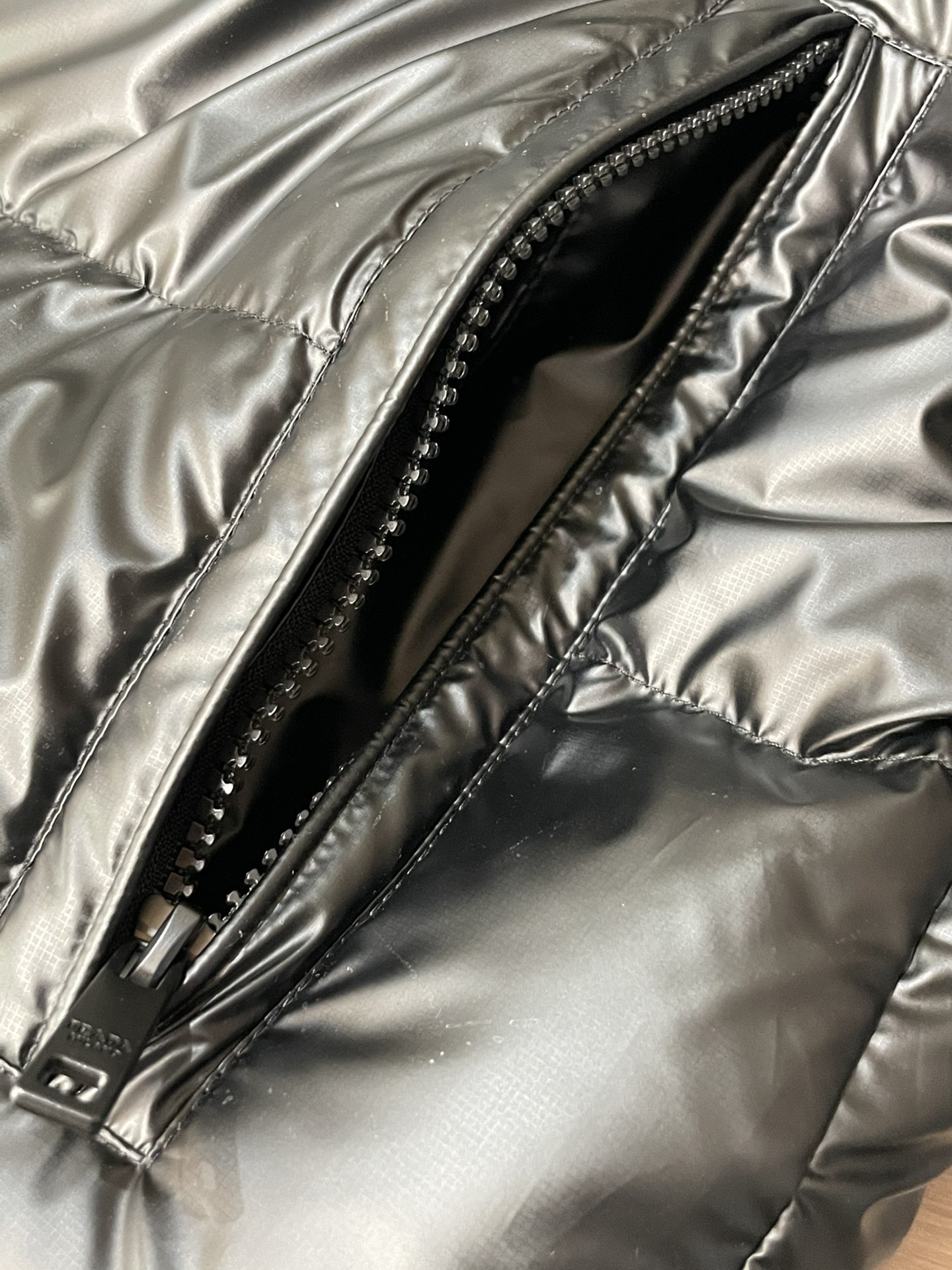 Prada Hoodie White Duck Down S