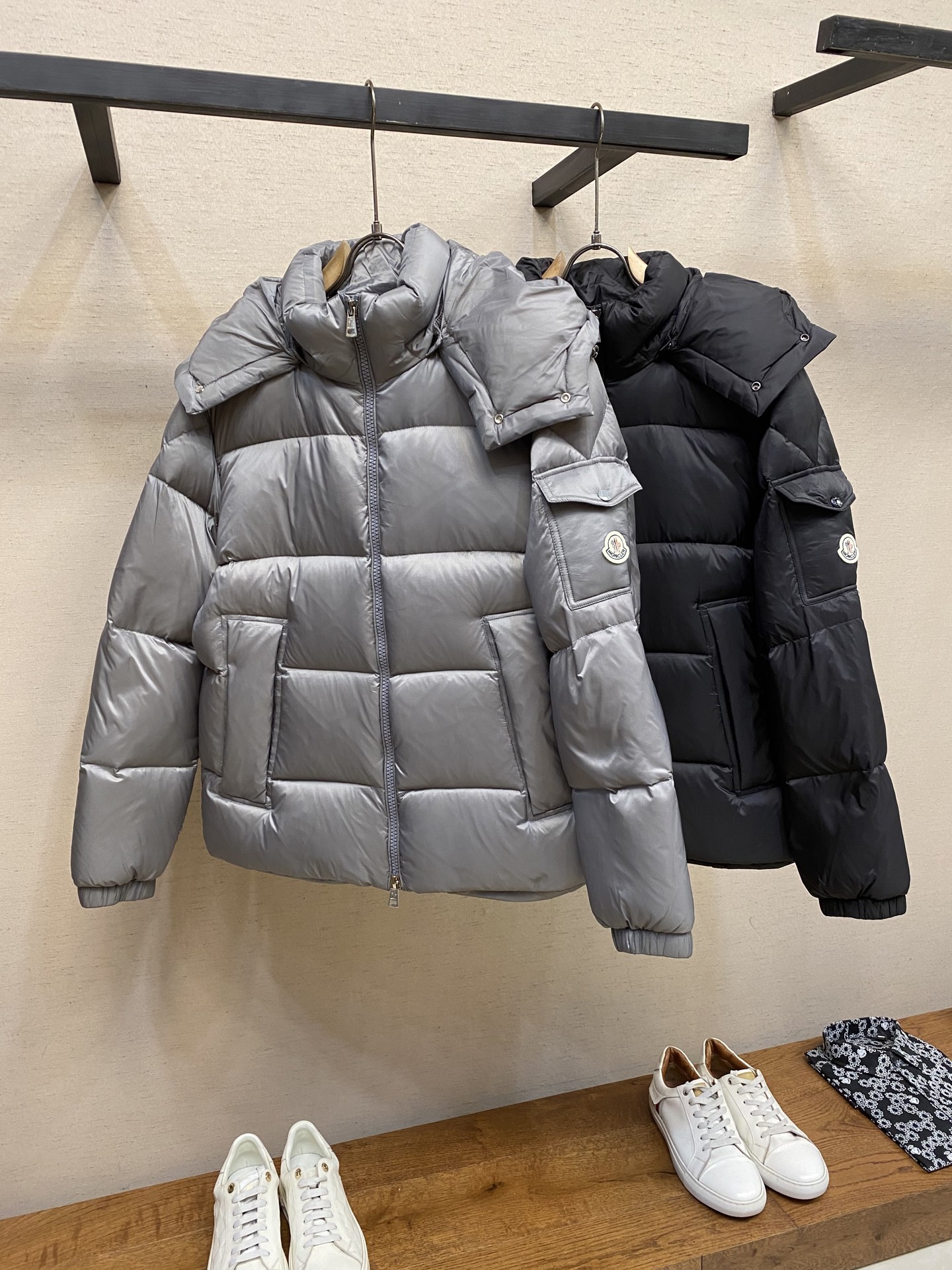 Moncler Female Down Jacket Hooded M-l